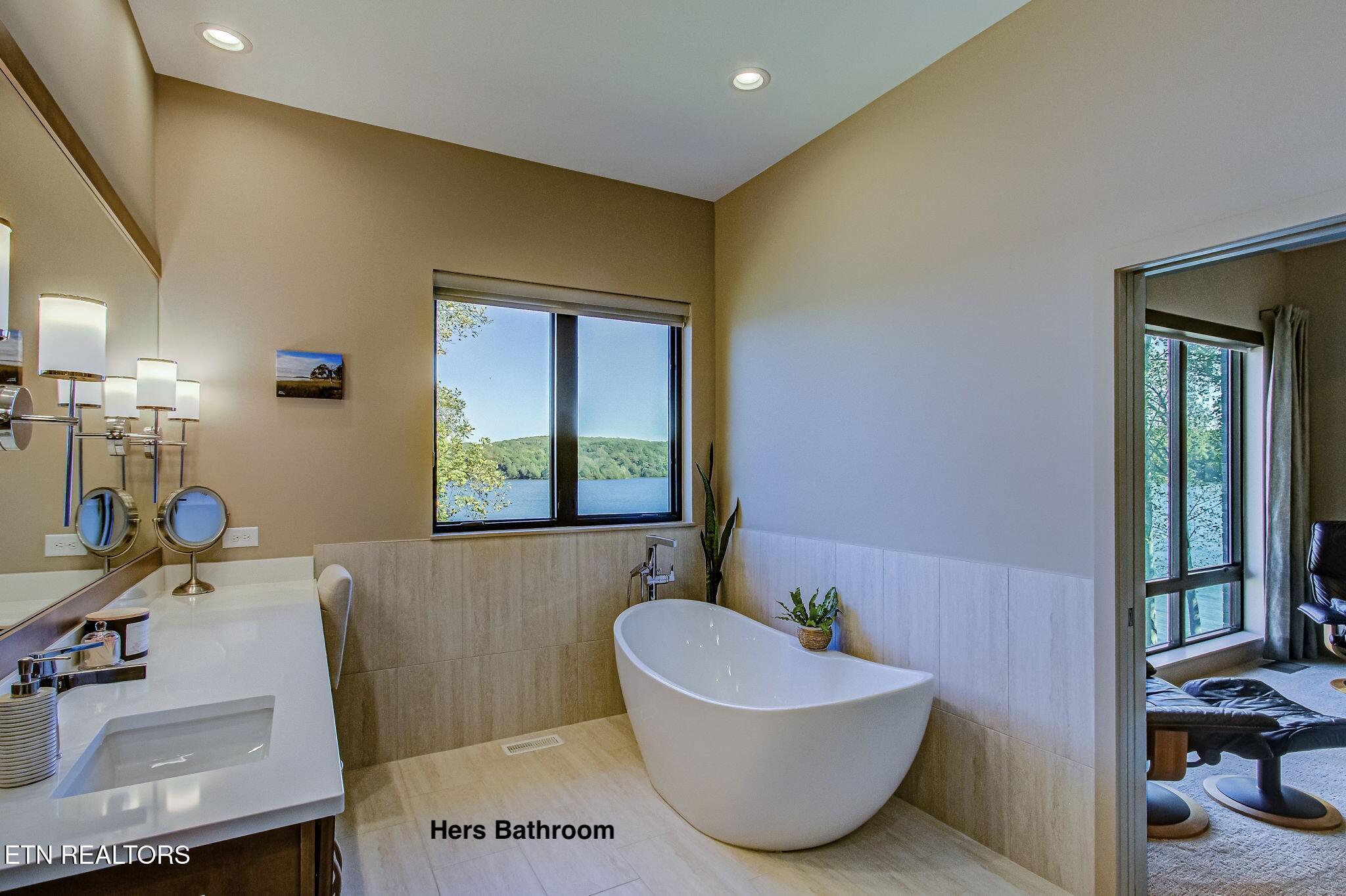 322 Okmulgee Circle, Loudon, TN - Fort Loudoun and Tellico Lake Real Estate - Image# 35