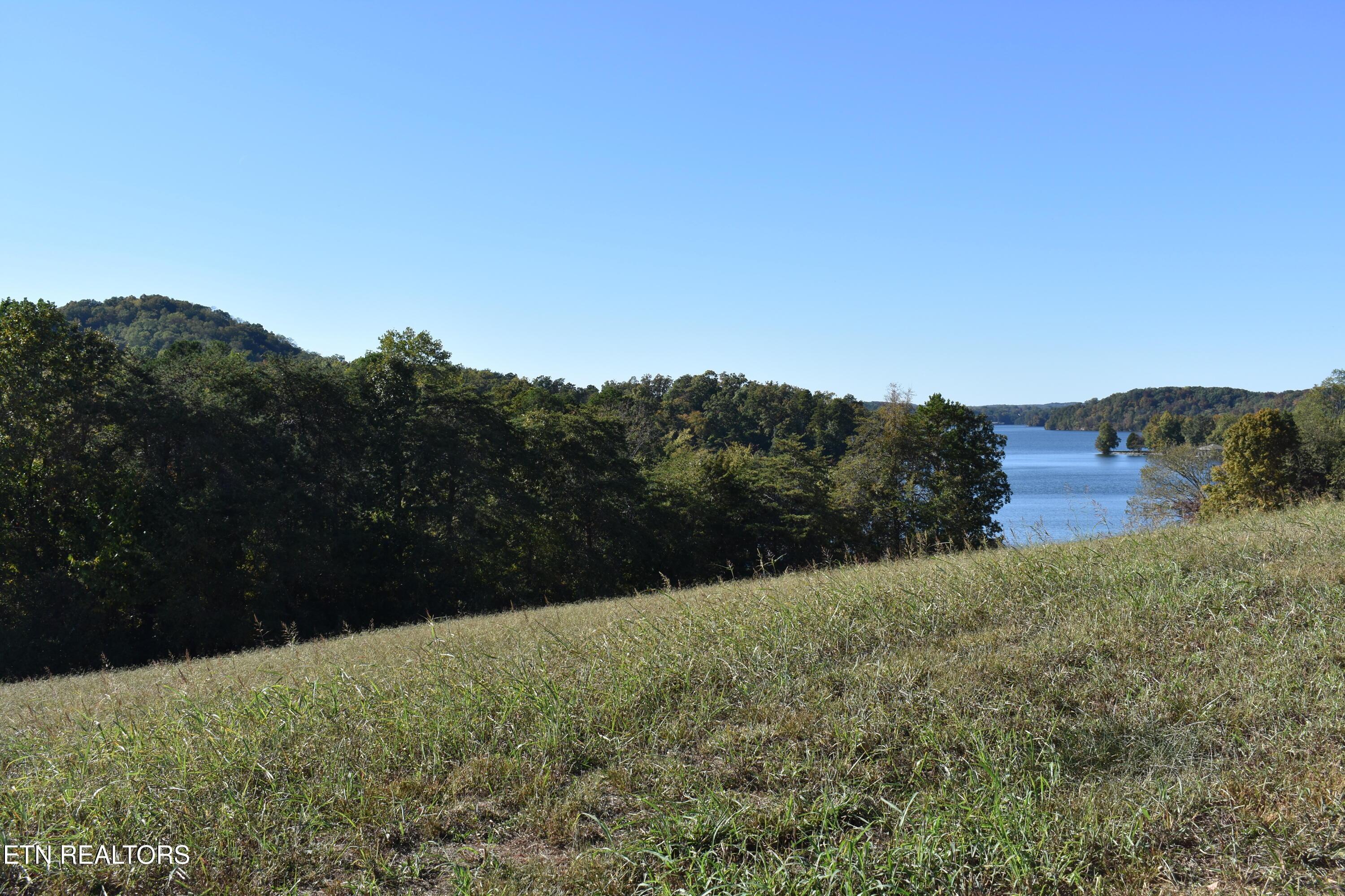 135 Amblecrest Drive, Vonore, TN - Fort Loudoun and Tellico Lake Real Estate - Image# 3