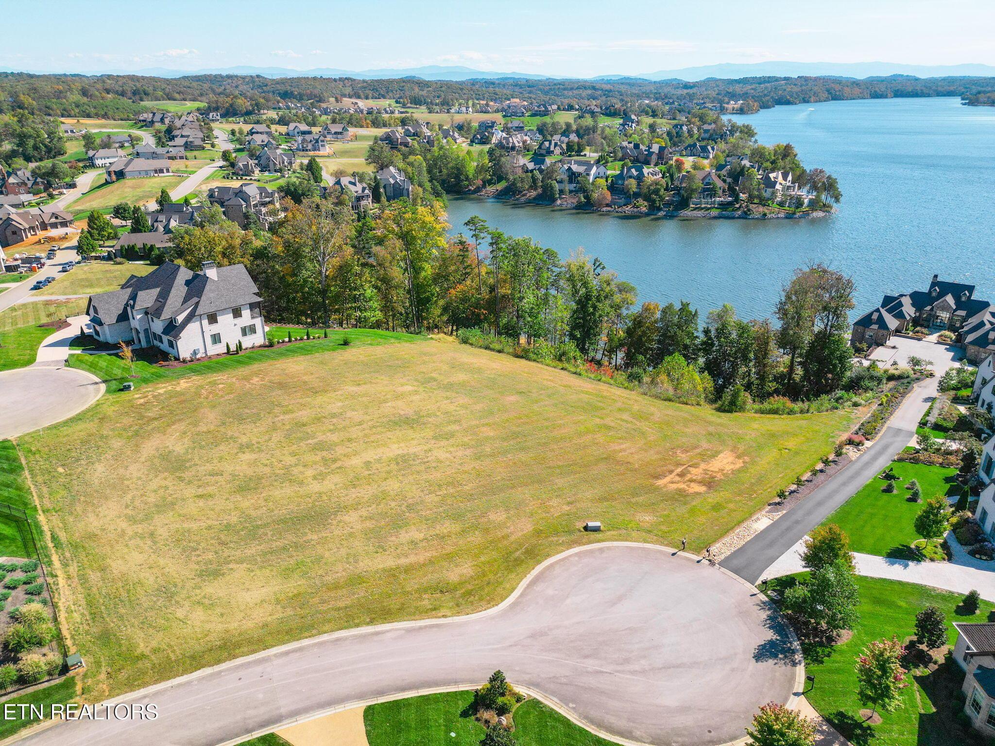 1199 Shadow Hill Drive, Lenoir City, TN - Fort Loudoun and Tellico Lake Real Estate - Image# 3