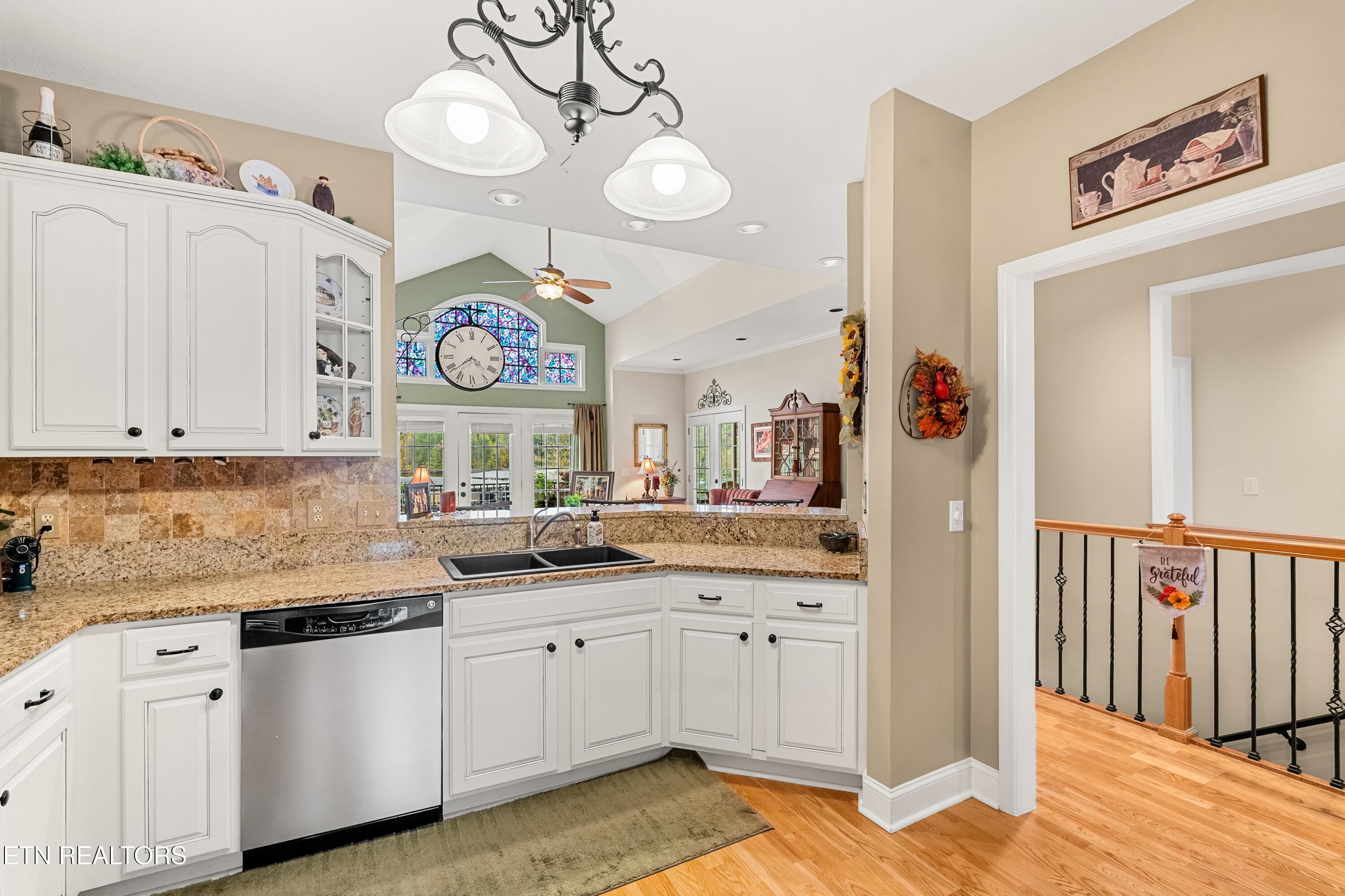 380 Morning Dove Drive, Vonore, TN - Fort Loudoun and Tellico Lake Real Estate - Image# 16