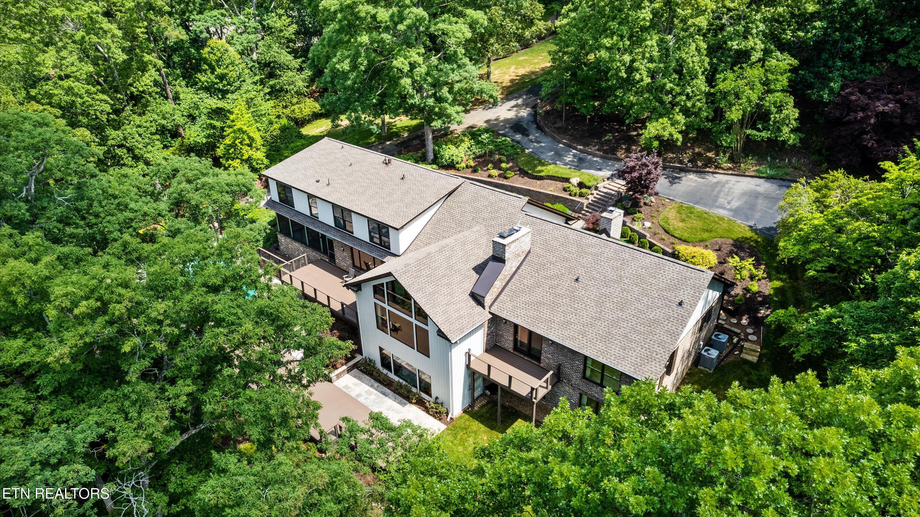 902 Twin Cove Circle, Lenoir City, TN - Fort Loudoun and Tellico Lake Real Estate - Image# 8