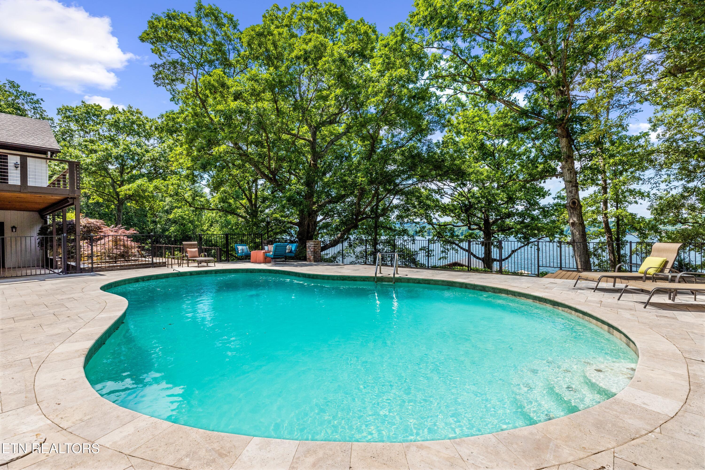 902 Twin Cove Circle, Lenoir City, TN - Fort Loudoun and Tellico Lake Real Estate - Image# 14