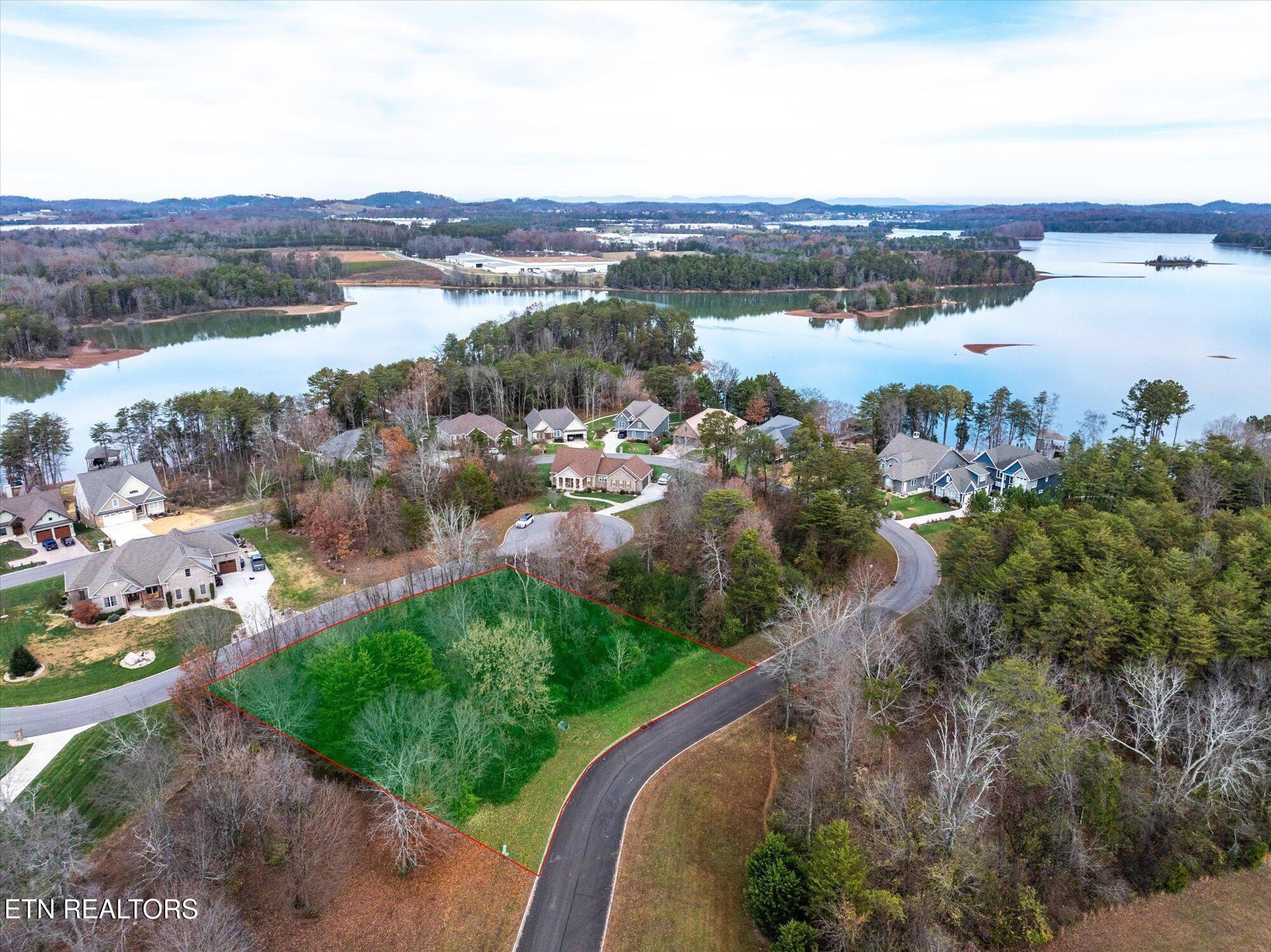 L71 Cardinal Way, Vonore, TN - Fort Loudoun and Tellico Lake Real Estate - Image# 1