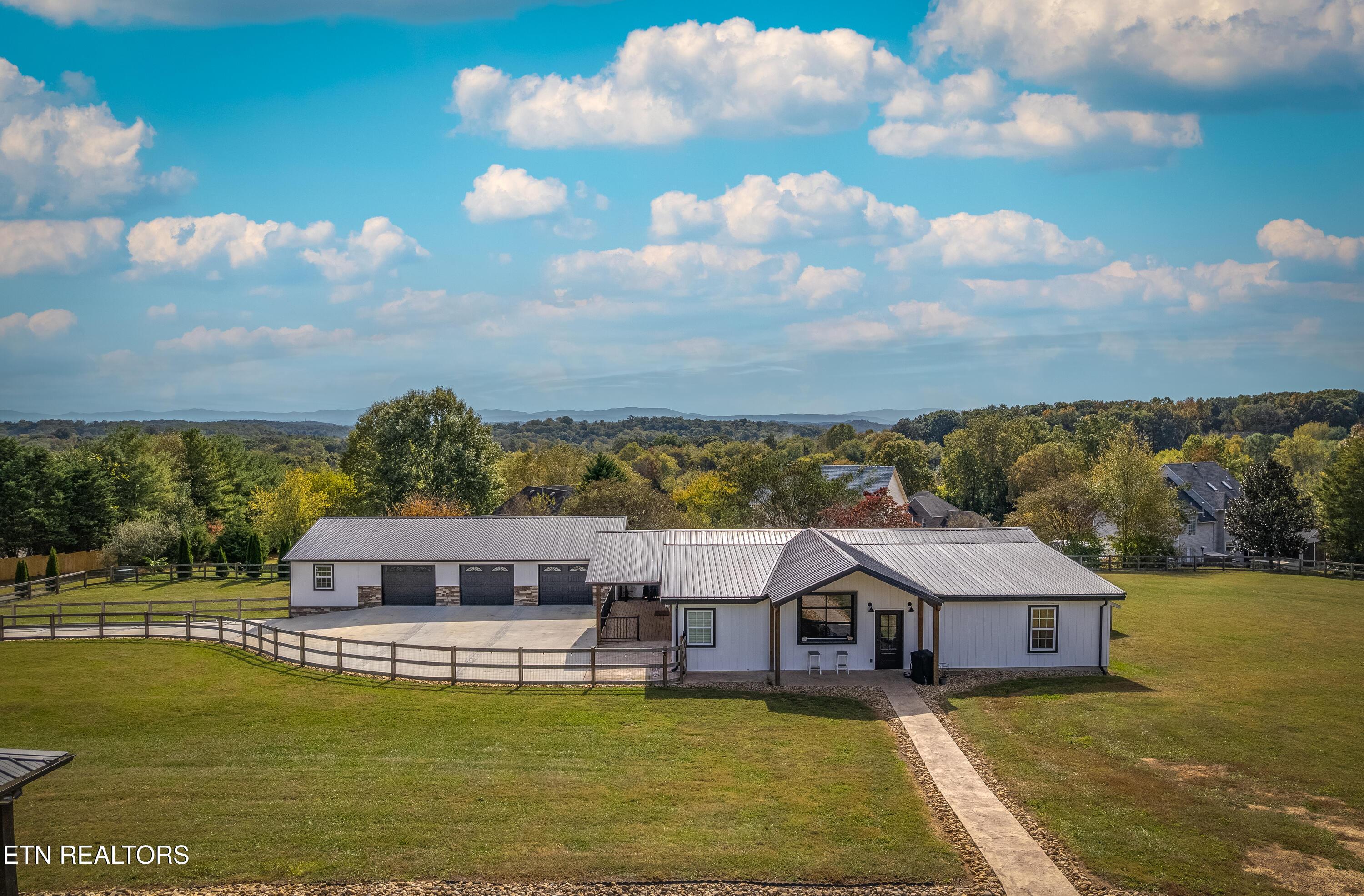511 Windlass Rd, Knoxville, TN - Fort Loudoun and Tellico Lake Real Estate - Image# 1