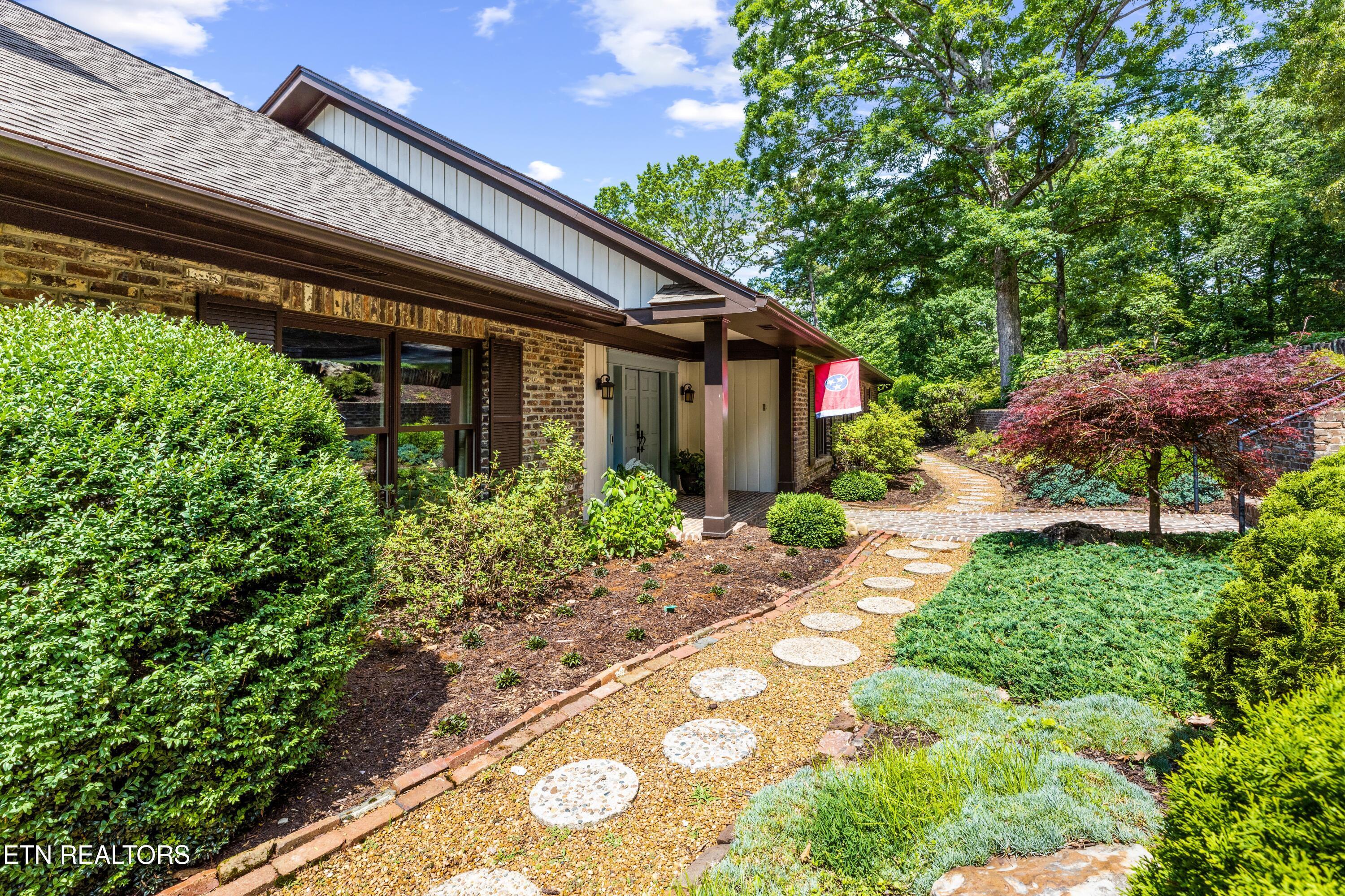 902 Twin Cove Circle, Lenoir City, TN - Fort Loudoun and Tellico Lake Real Estate - Image# 17