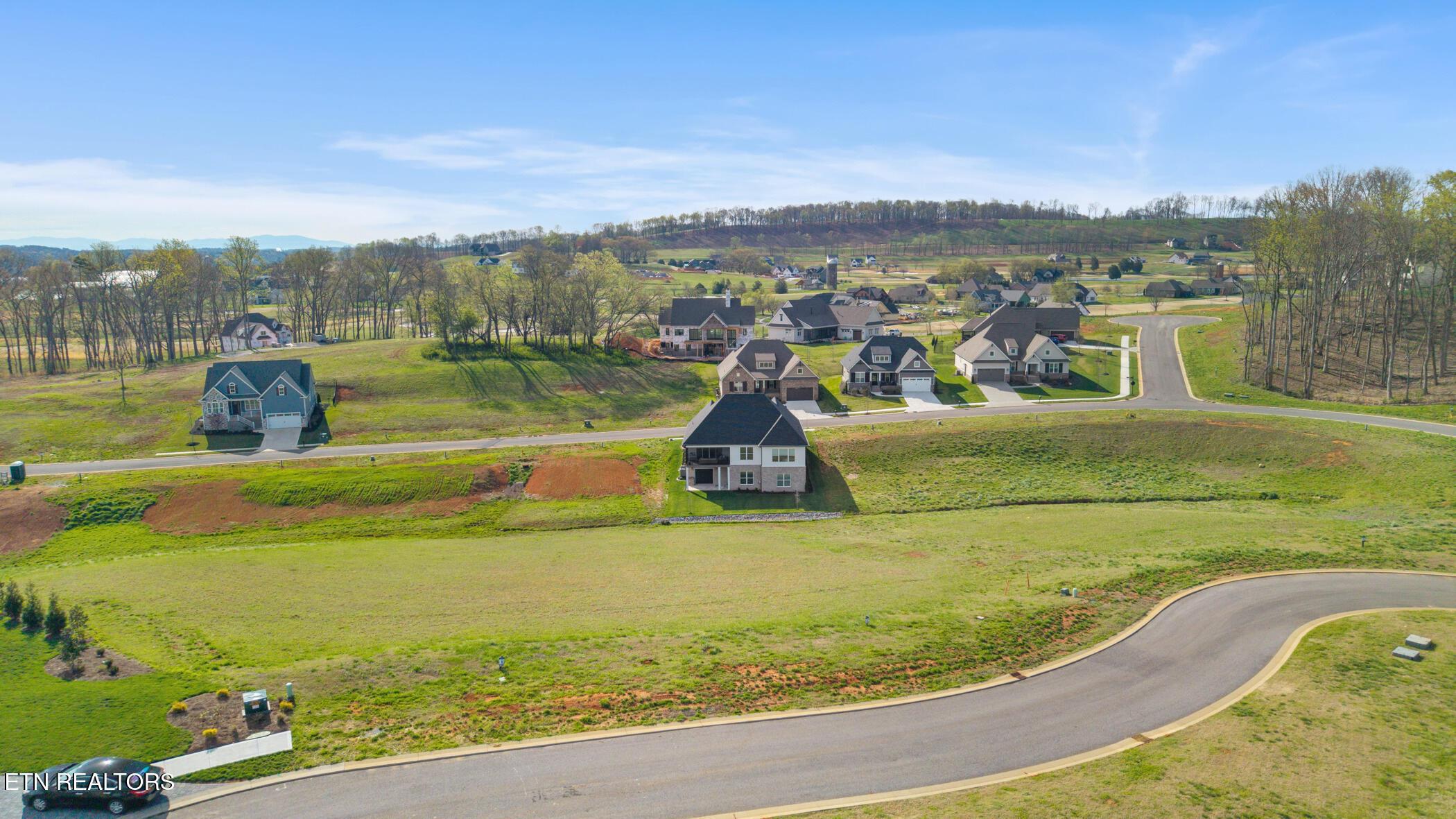 104 Azalea Lane, Loudon, TN - Fort Loudoun and Tellico Lake Real Estate - Image# 2