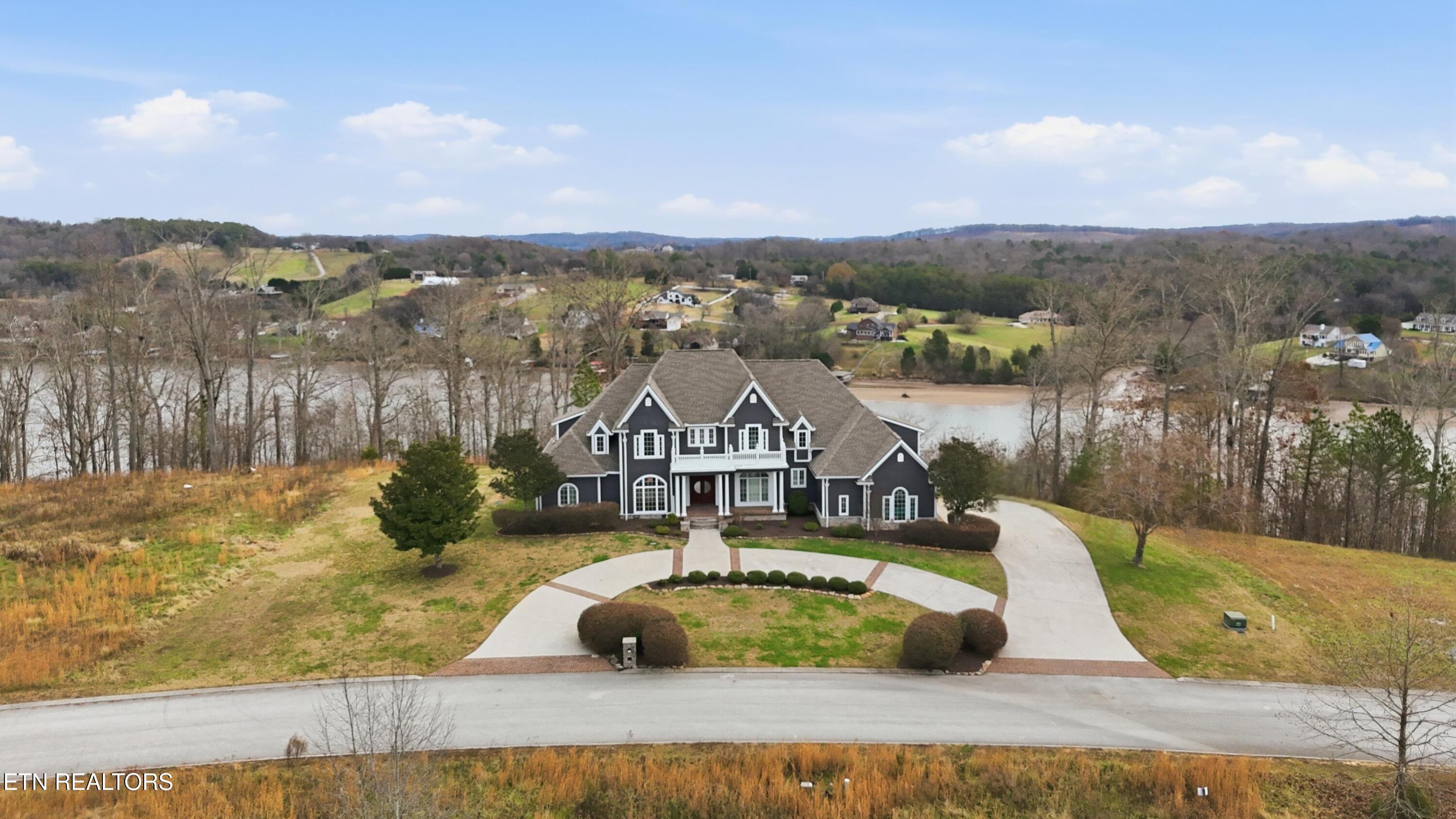 910 Eagle Nest Drive, Loudon, TN - Fort Loudoun and Tellico Lake Real Estate - Image# 3