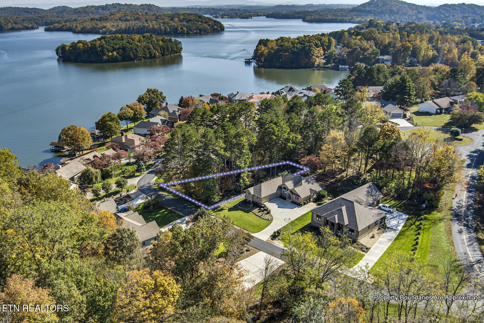 330 Kiyuga Way, Loudon, TN - Fort Loudoun and Tellico Lake Real Estate - Image# 4