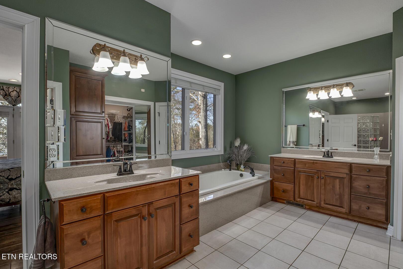 207 Amega Trace, Loudon, TN - Fort Loudoun and Tellico Lake Real Estate - Image# 28