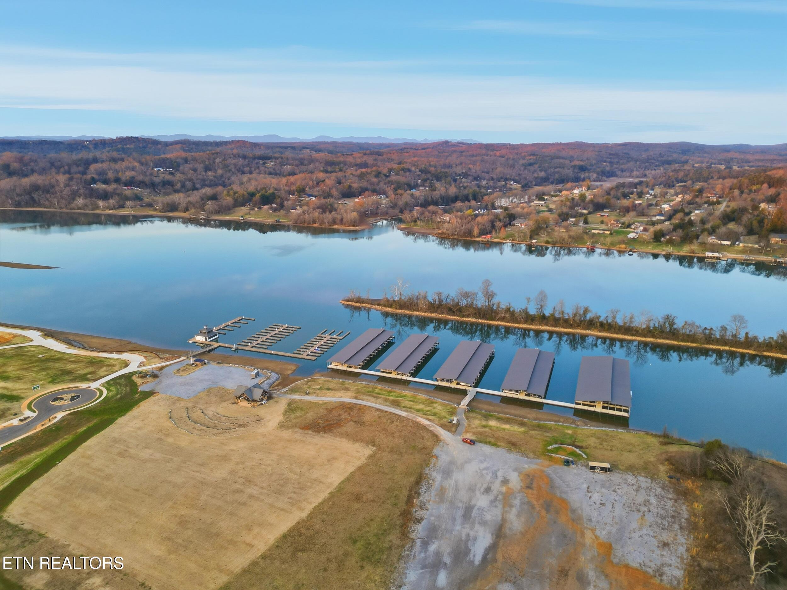 2399 Old Dogwood Tr, Loudon, TN - Fort Loudoun and Tellico Lake Real Estate - Image# 8