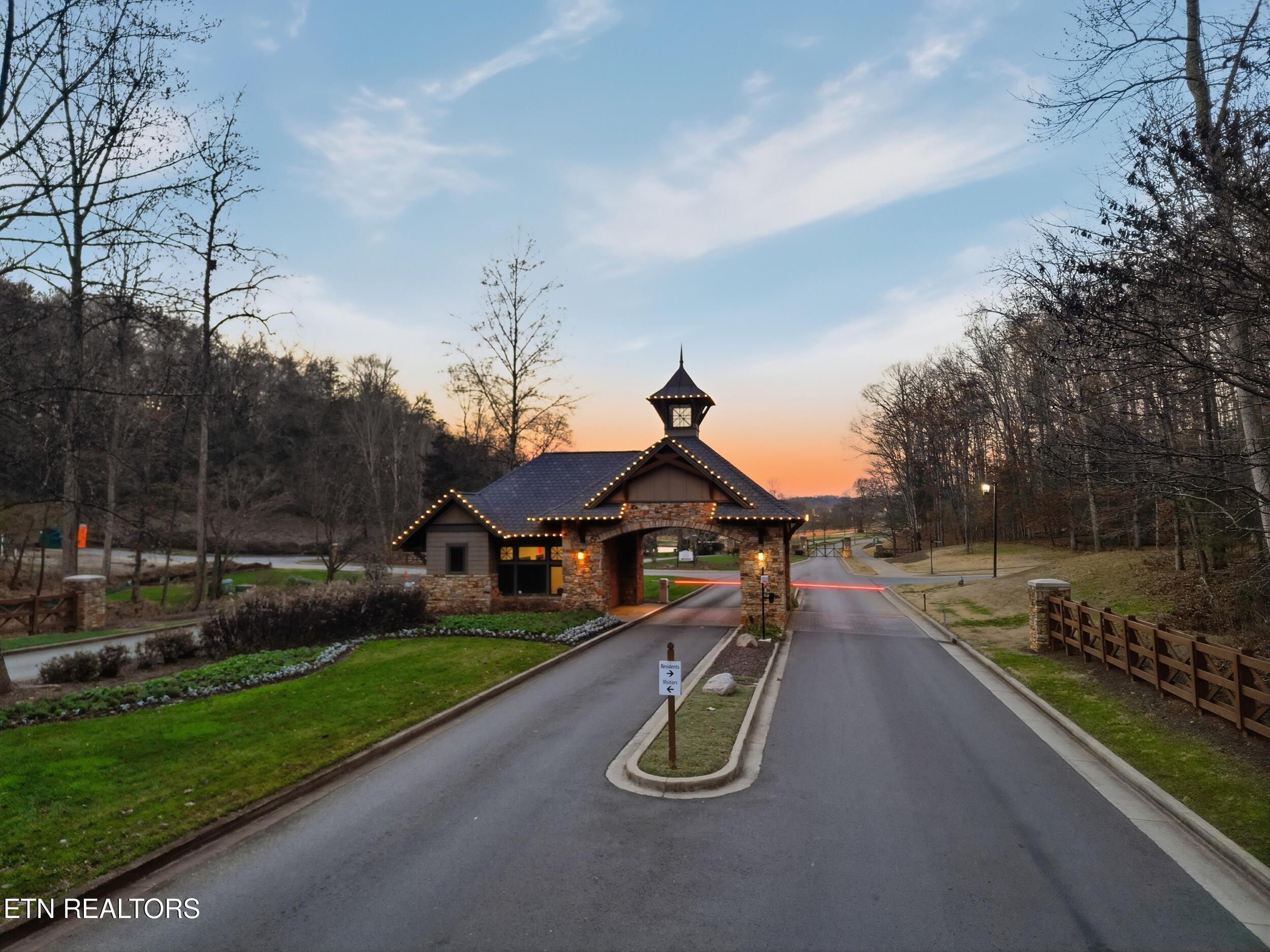2399 Old Dogwood Tr, Loudon, TN - Fort Loudoun and Tellico Lake Real Estate - Image# 6