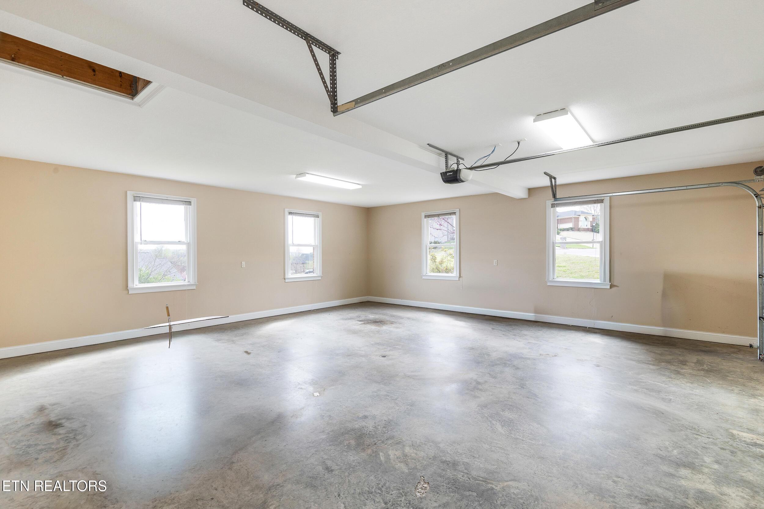 3835 Admirality Lane, Knoxville, TN - Fort Loudoun and Tellico Lake Real Estate - Image# 35