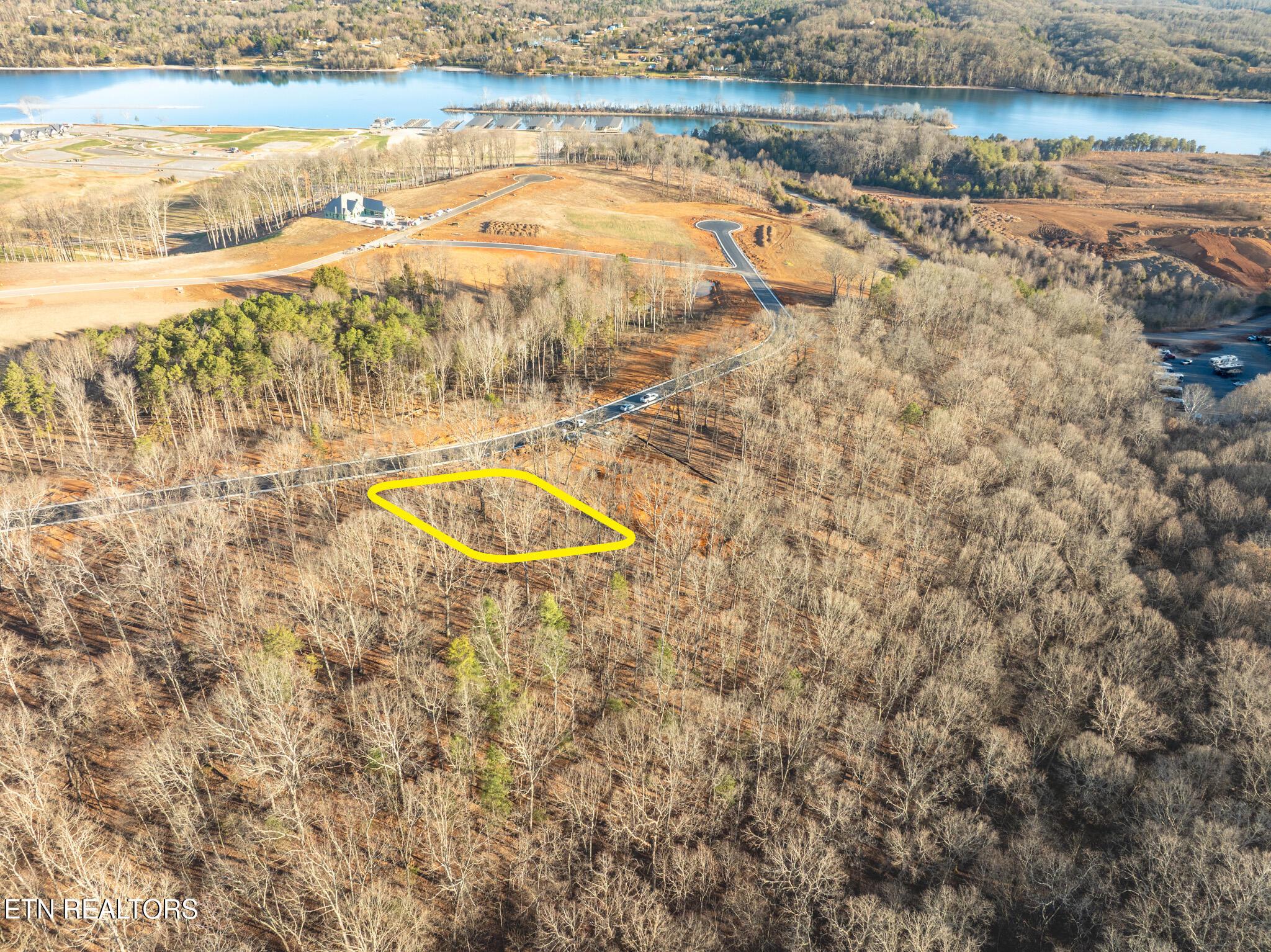 122 Fawn Court, Loudon, TN - Fort Loudoun and Tellico Lake Real Estate - Image# 2