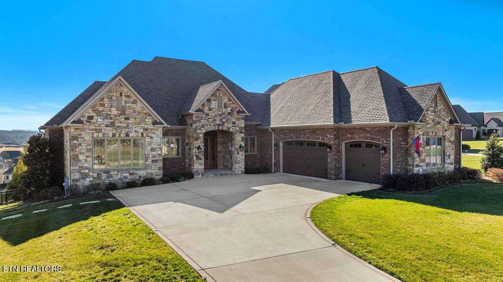 511 Commodore Drive, Lenoir City, TN - Fort Loudoun and Tellico Lake Real Estate - Image# 3
