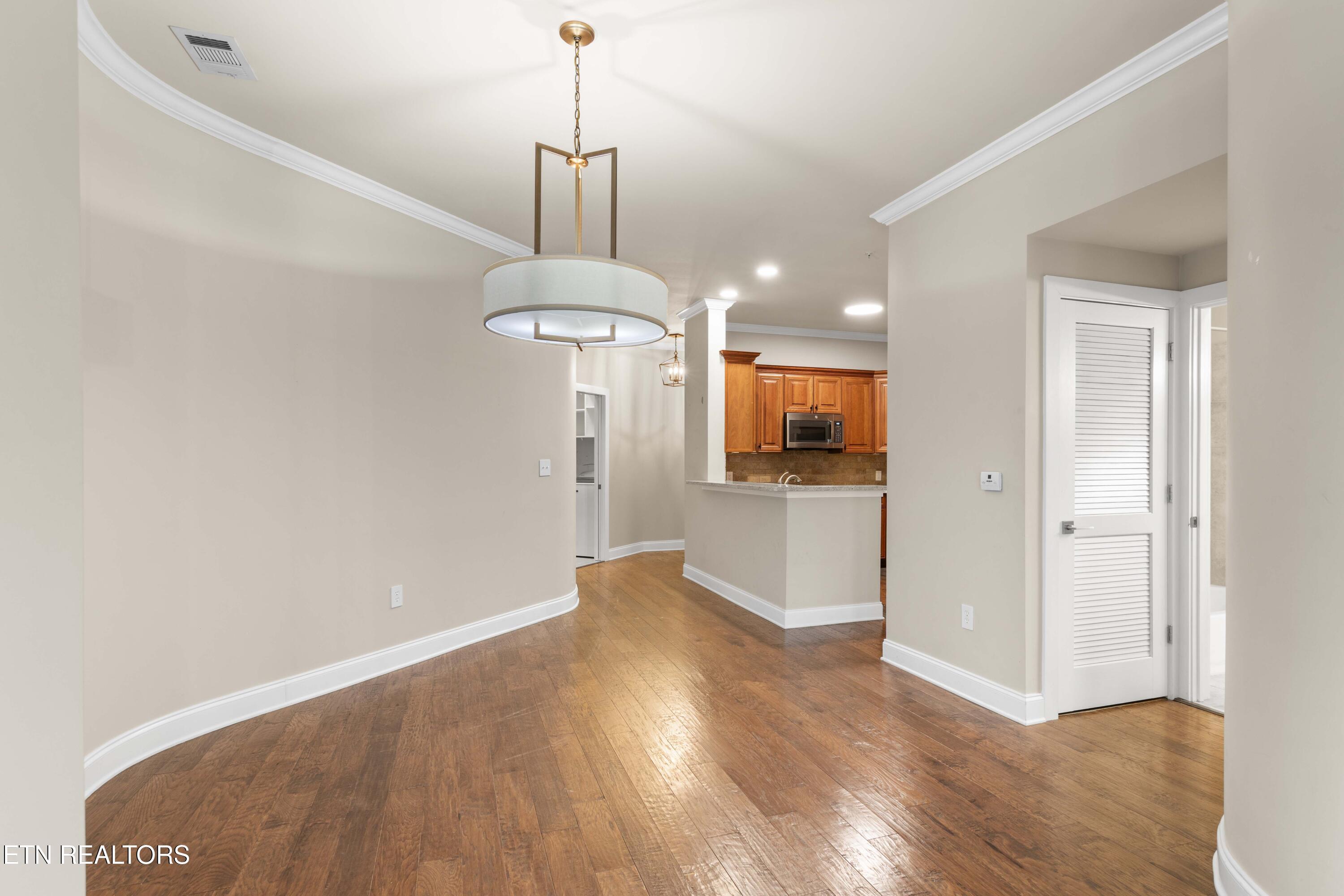 445 W Blount Ave, Knoxville, TN - Fort Loudoun and Tellico Lake Real Estate - Image# 24