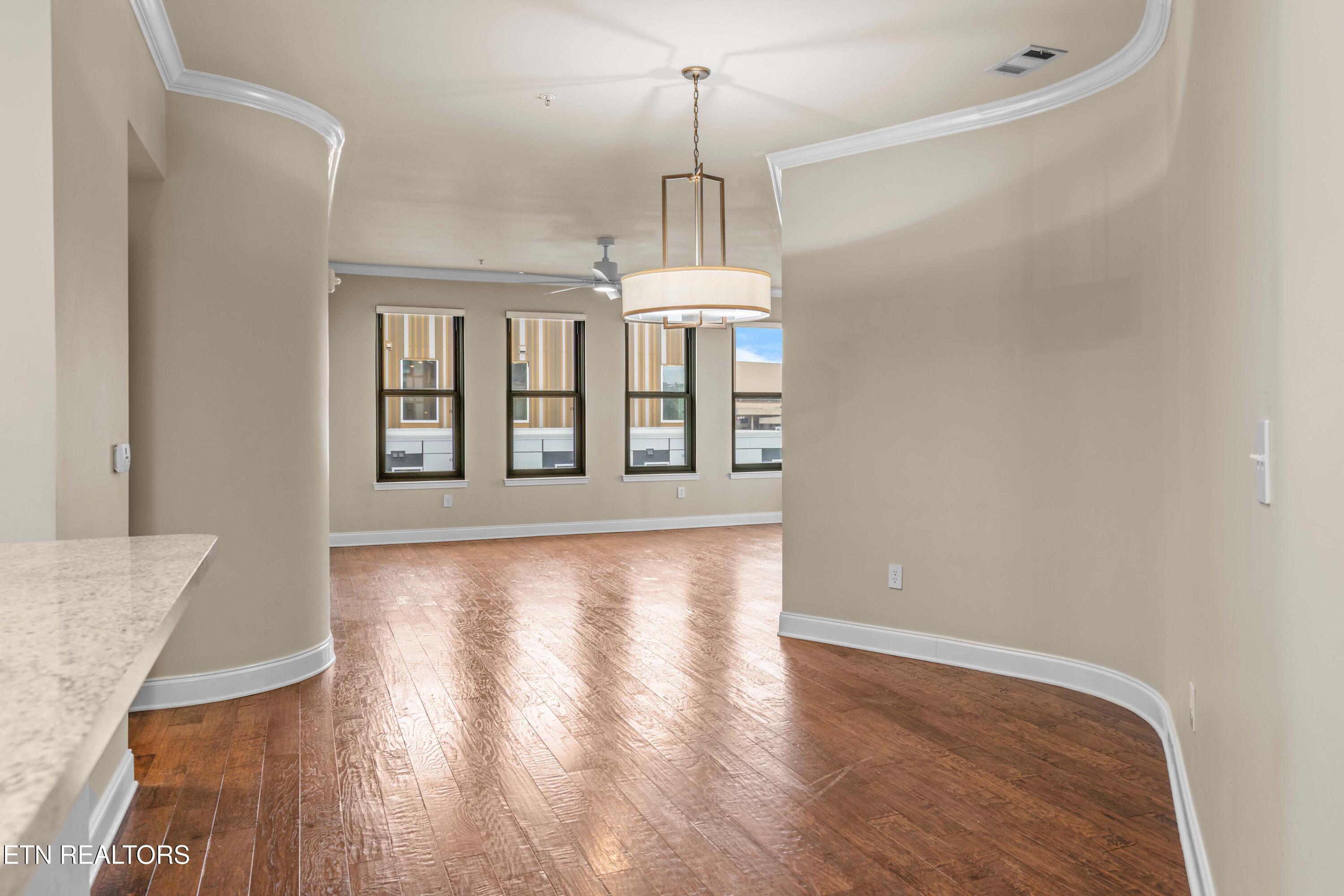 445 W Blount Ave, Knoxville, TN - Fort Loudoun and Tellico Lake Real Estate - Image# 7