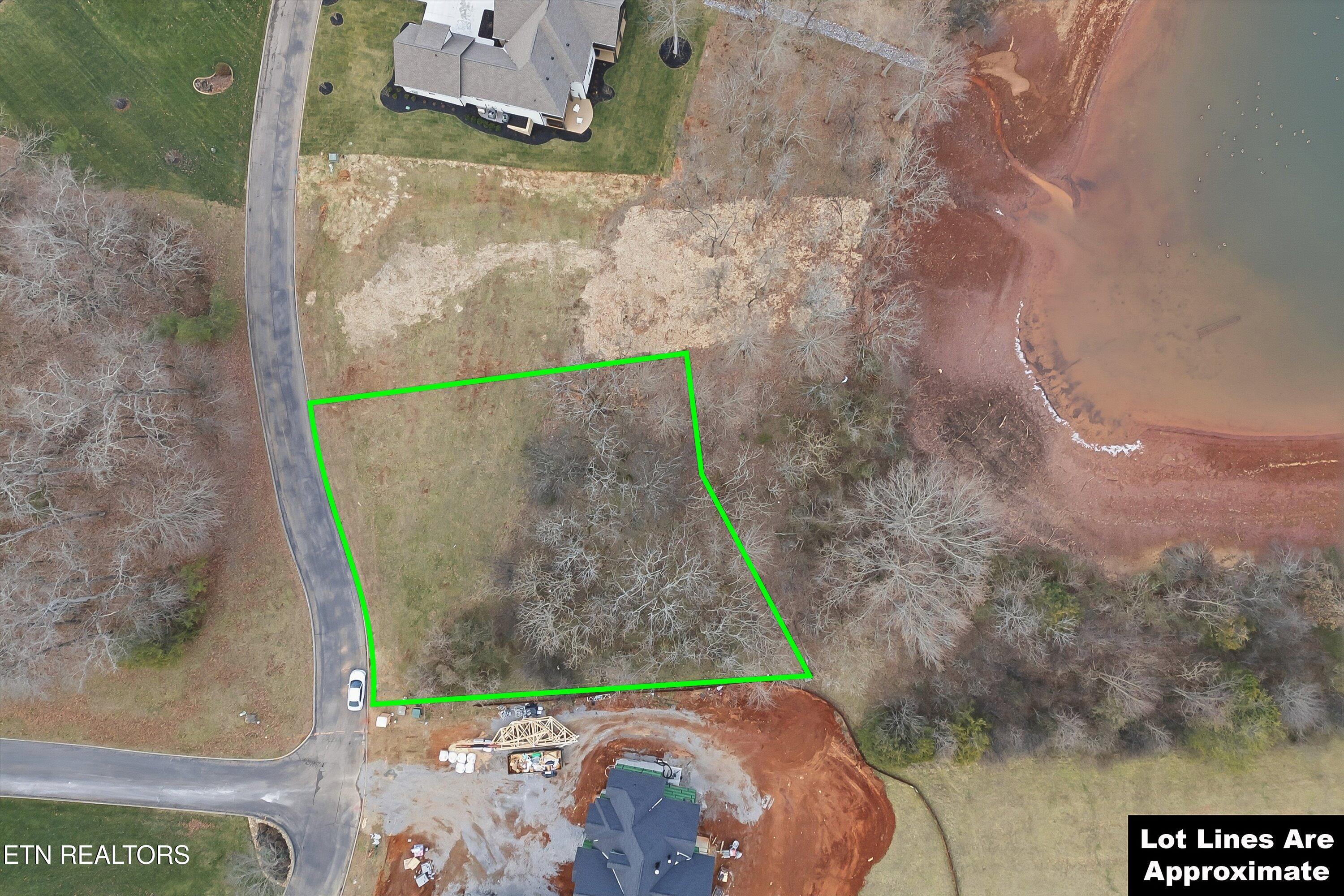 370 Cormorant Drive, Vonore, TN - Fort Loudoun and Tellico Lake Real Estate - Image# 2