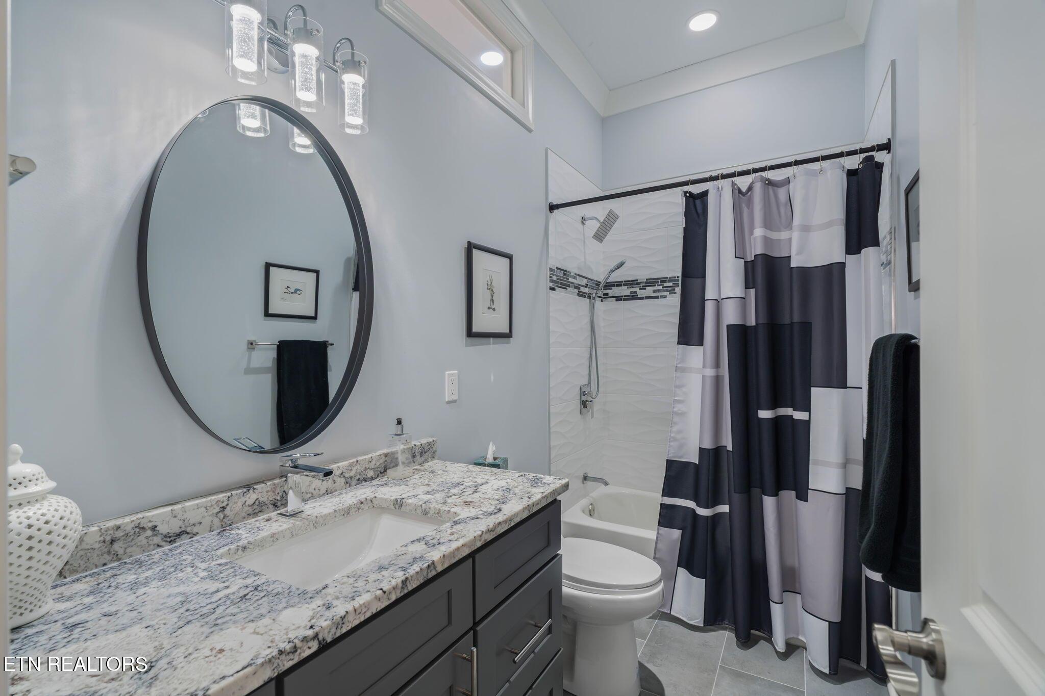 176 S Kanutsu Lane, Loudon, TN - Fort Loudoun and Tellico Lake Real Estate - Image# 15