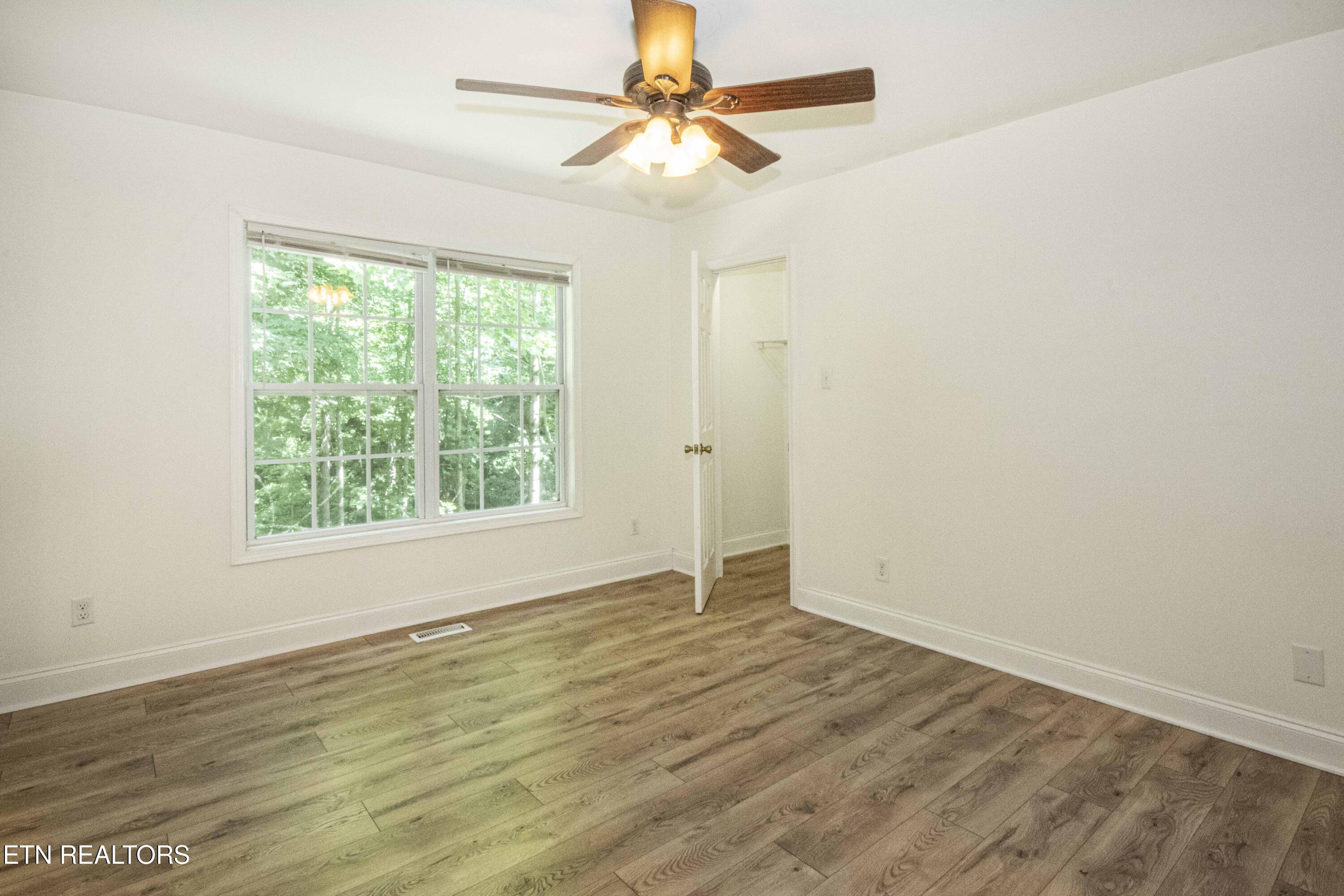 606 Liverpool Lane, Knoxville, TN - Fort Loudoun and Tellico Lake Real Estate - Image# 37