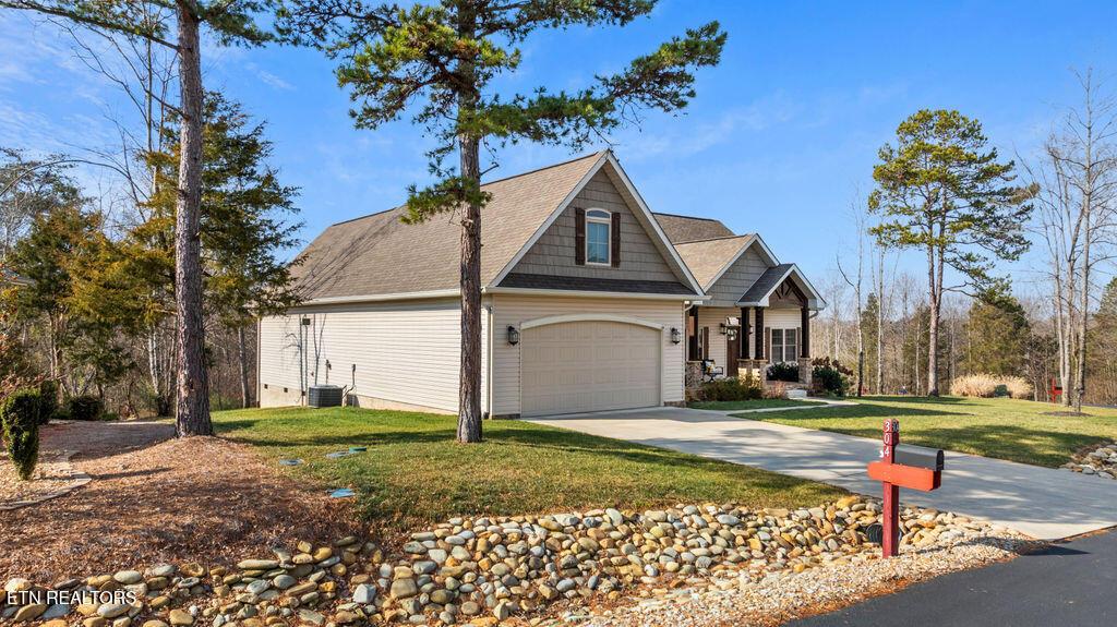 304 Elokwa Lane, Loudon, TN - Fort Loudoun and Tellico Lake Real Estate - Image# 3