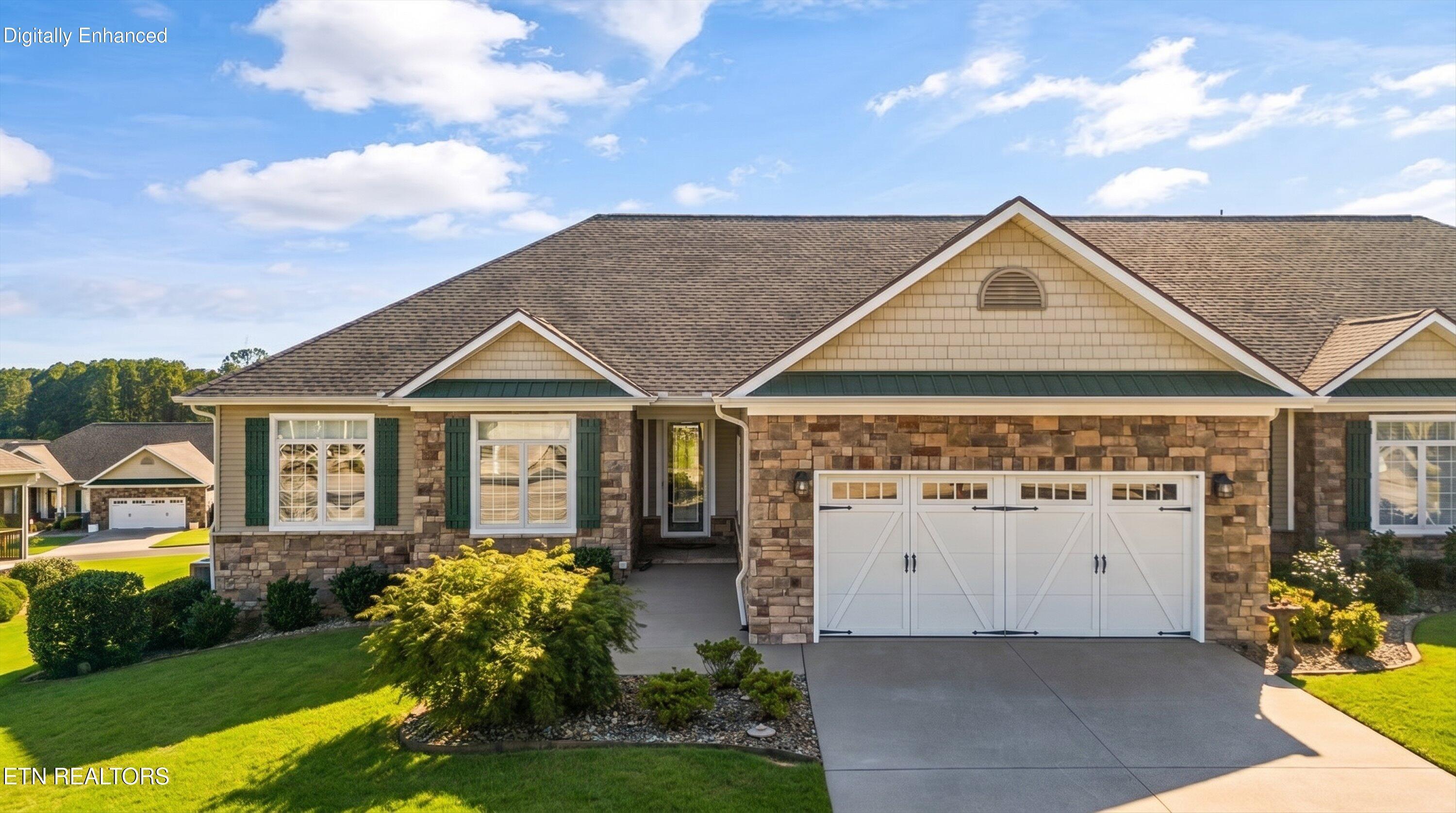 302 Chota Landing Trce, Loudon, TN - Fort Loudoun and Tellico Lake Real Estate - Image# 1
