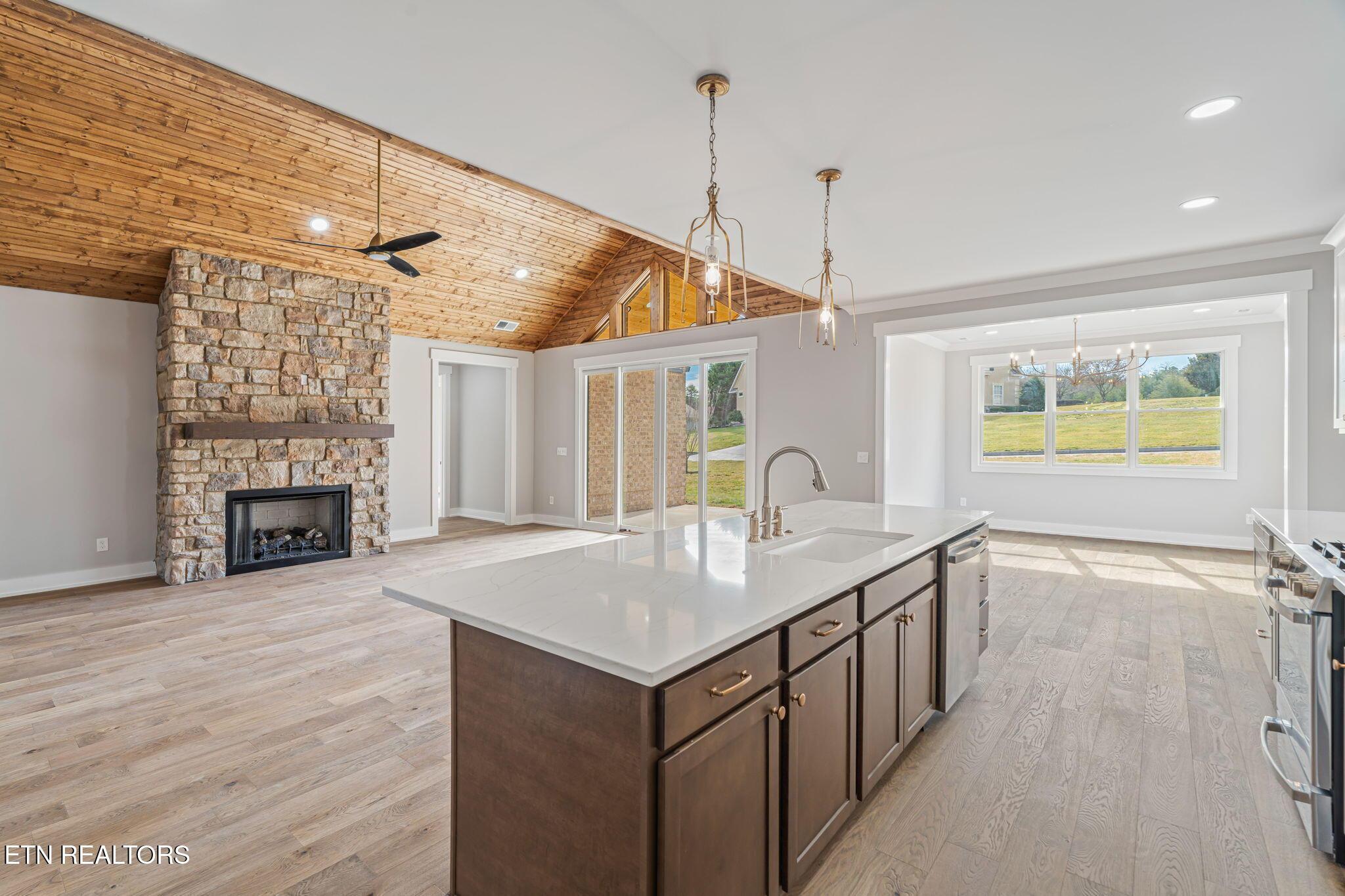 200 Goldcrest Drive, Vonore, TN - Fort Loudoun and Tellico Lake Real Estate - Image# 13