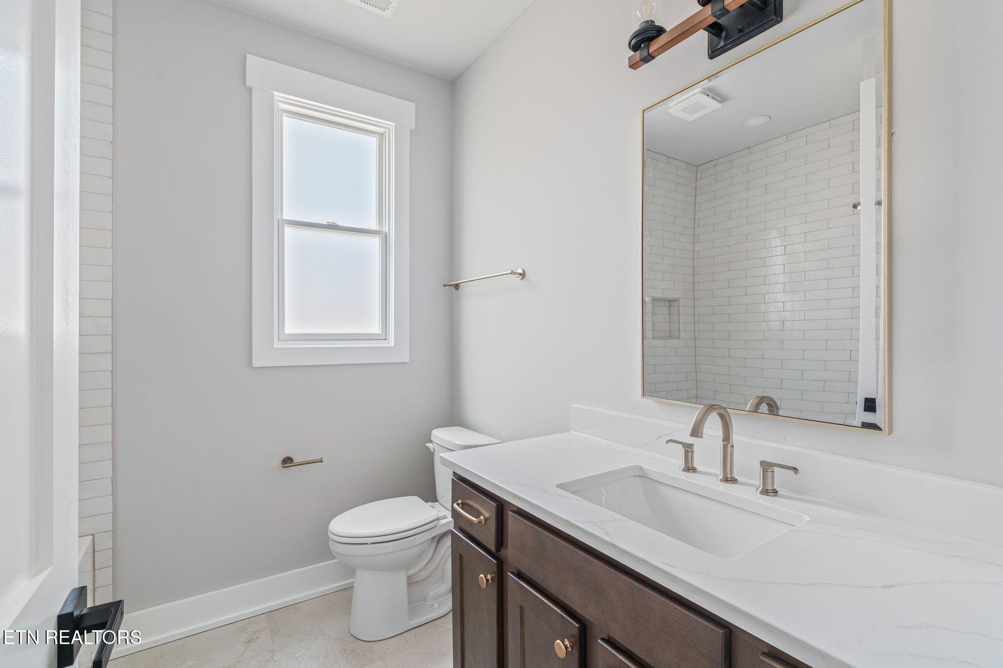 200 Goldcrest Drive, Vonore, TN - Fort Loudoun and Tellico Lake Real Estate - Image# 31