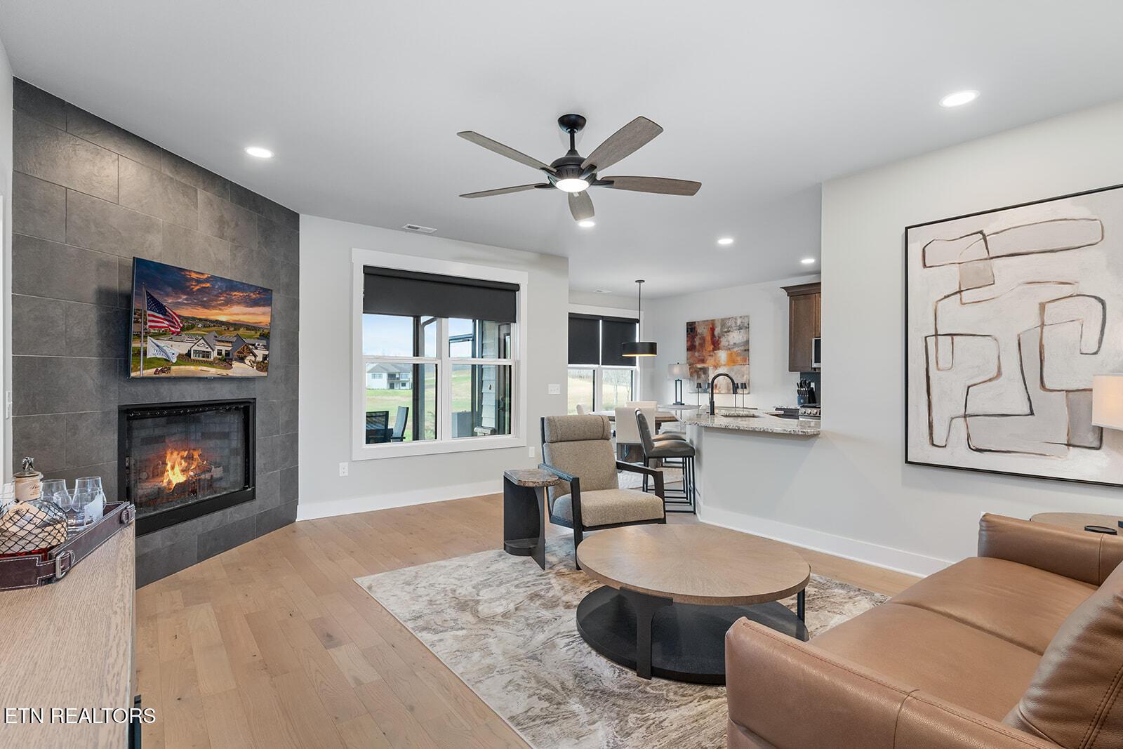 179 Island Circle, Loudon, TN - Fort Loudoun and Tellico Lake Real Estate - Image# 3