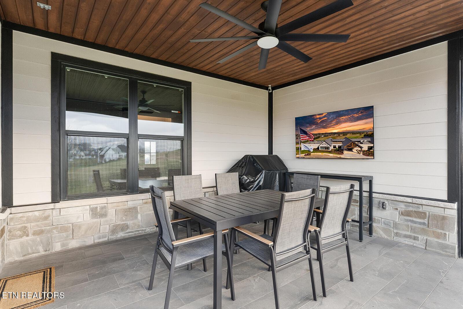 179 Island Circle, Loudon, TN - Fort Loudoun and Tellico Lake Real Estate - Image# 32