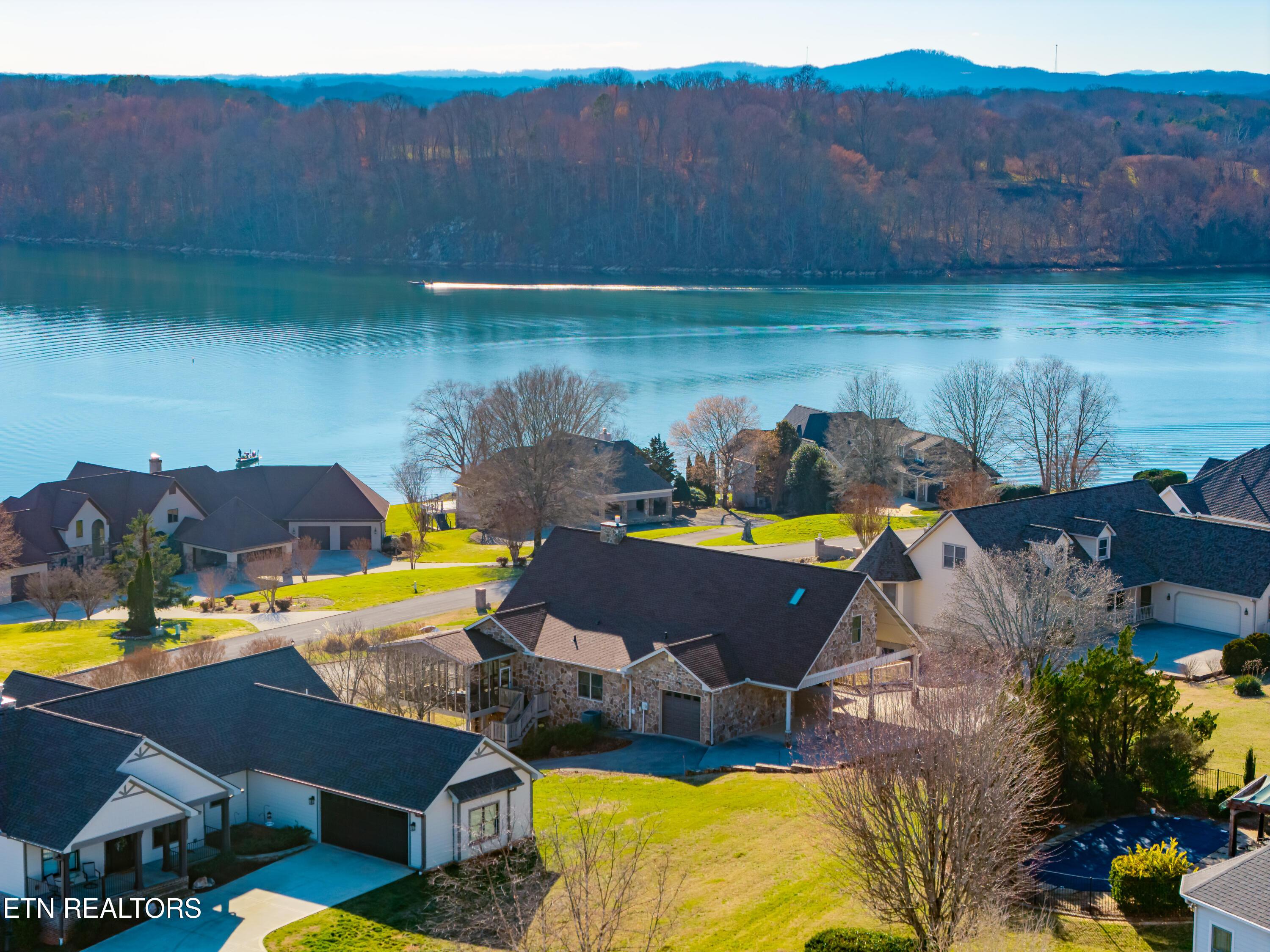 124 Indian Shadows Drive, Maryville, TN - Fort Loudoun and Tellico Lake Real Estate - Image# 12