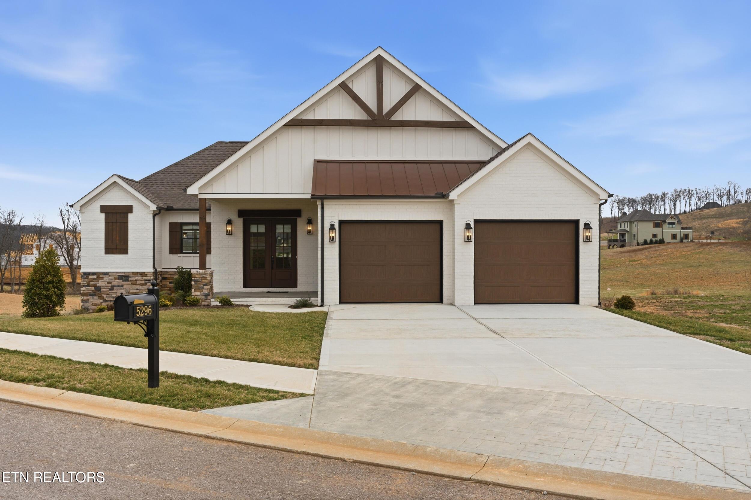 5296 Old Club Rd, Loudon, TN - Fort Loudoun and Tellico Lake Real Estate - Image# 2