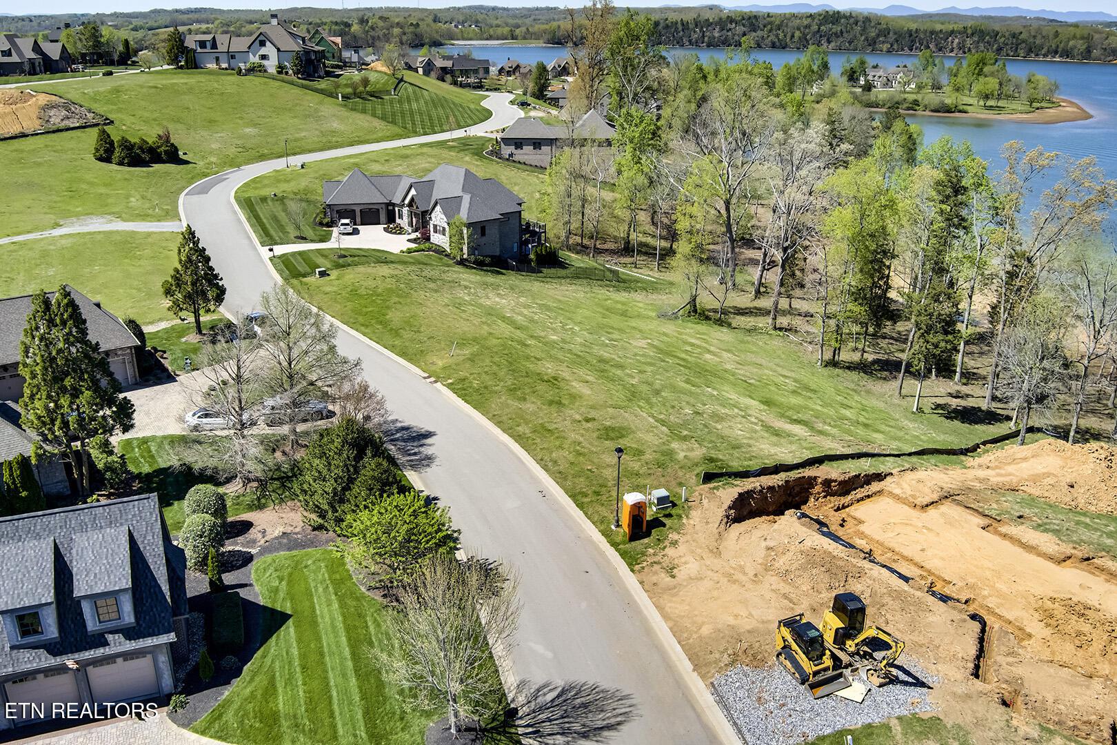 16718 Lighthouse Pointe Drive, Lenoir City, TN - Fort Loudoun and Tellico Lake Real Estate - Image# 5
