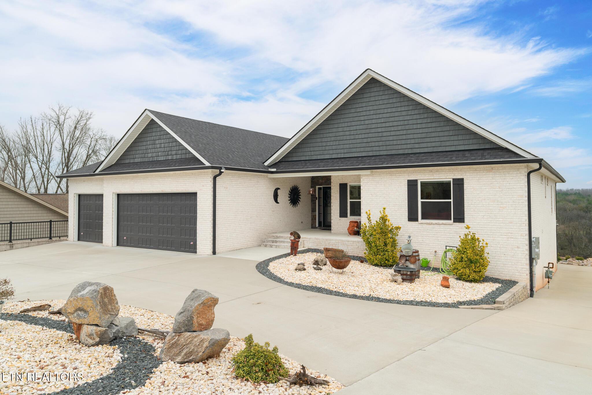 205 Waters Edge Way, Lenoir City, TN - Fort Loudoun and Tellico Lake Real Estate - Image# 5