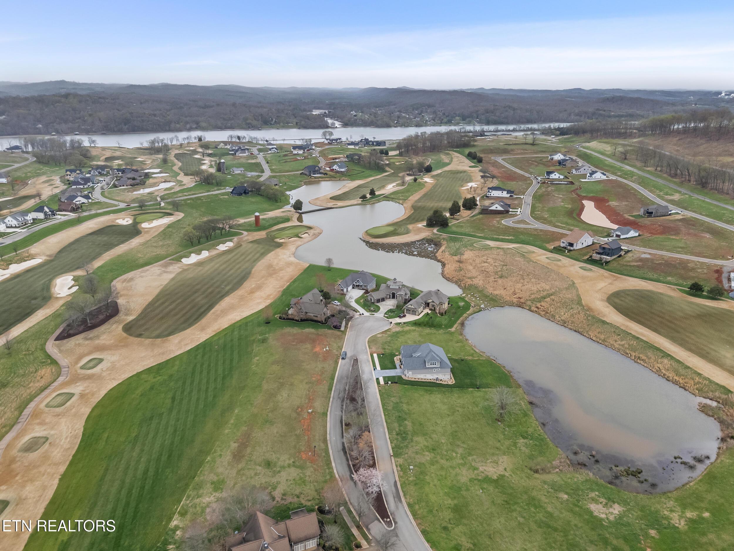 714 Old Barn Lane, Loudon, TN - Fort Loudoun and Tellico Lake Real Estate - Image# 11