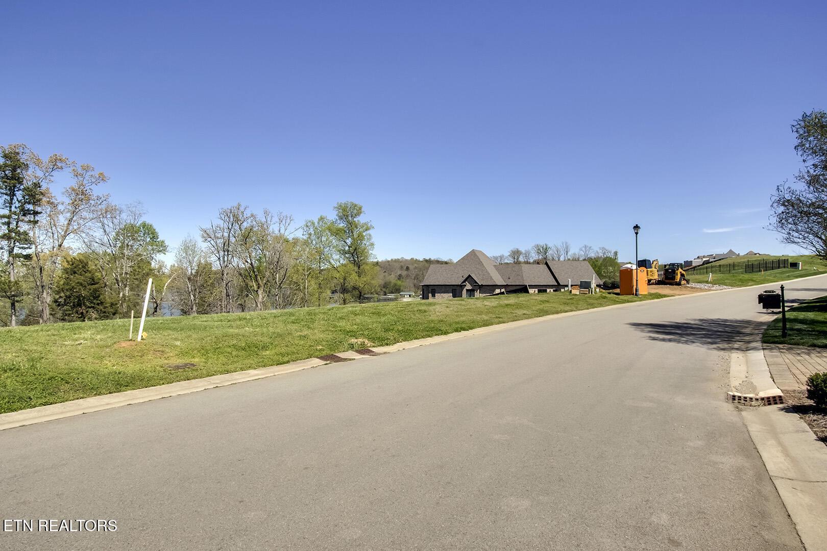16718 Lighthouse Pointe Drive, Lenoir City, TN - Fort Loudoun and Tellico Lake Real Estate - Image# 4