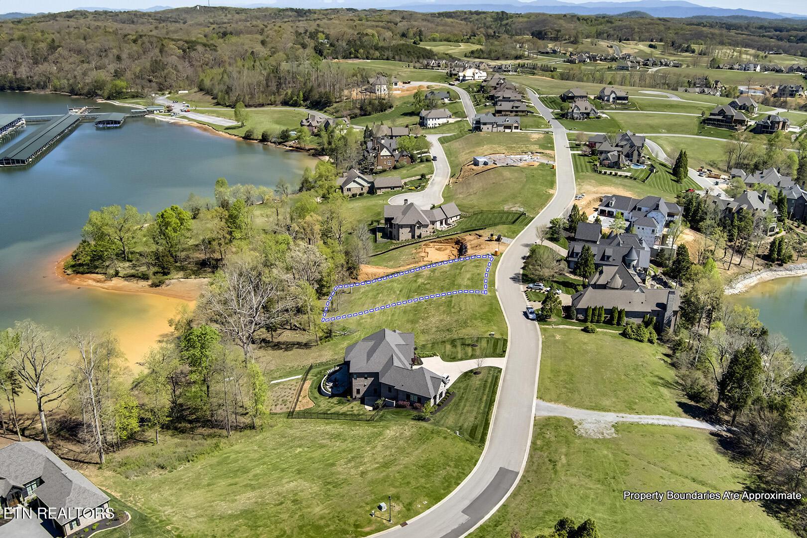 16718 Lighthouse Pointe Drive, Lenoir City, TN - Fort Loudoun and Tellico Lake Real Estate - Image# 10
