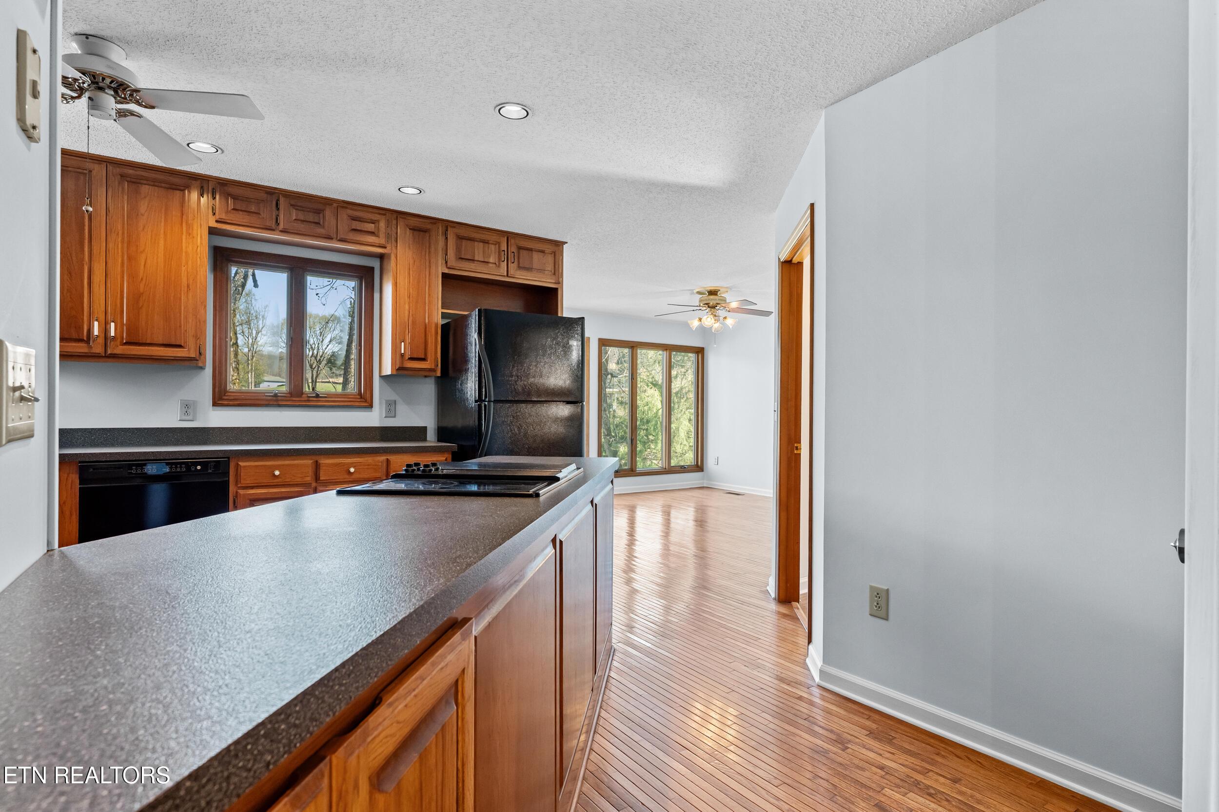 600 Donaldson Light Lane, Lenoir City, TN - Fort Loudoun and Tellico Lake Real Estate - Image# 9