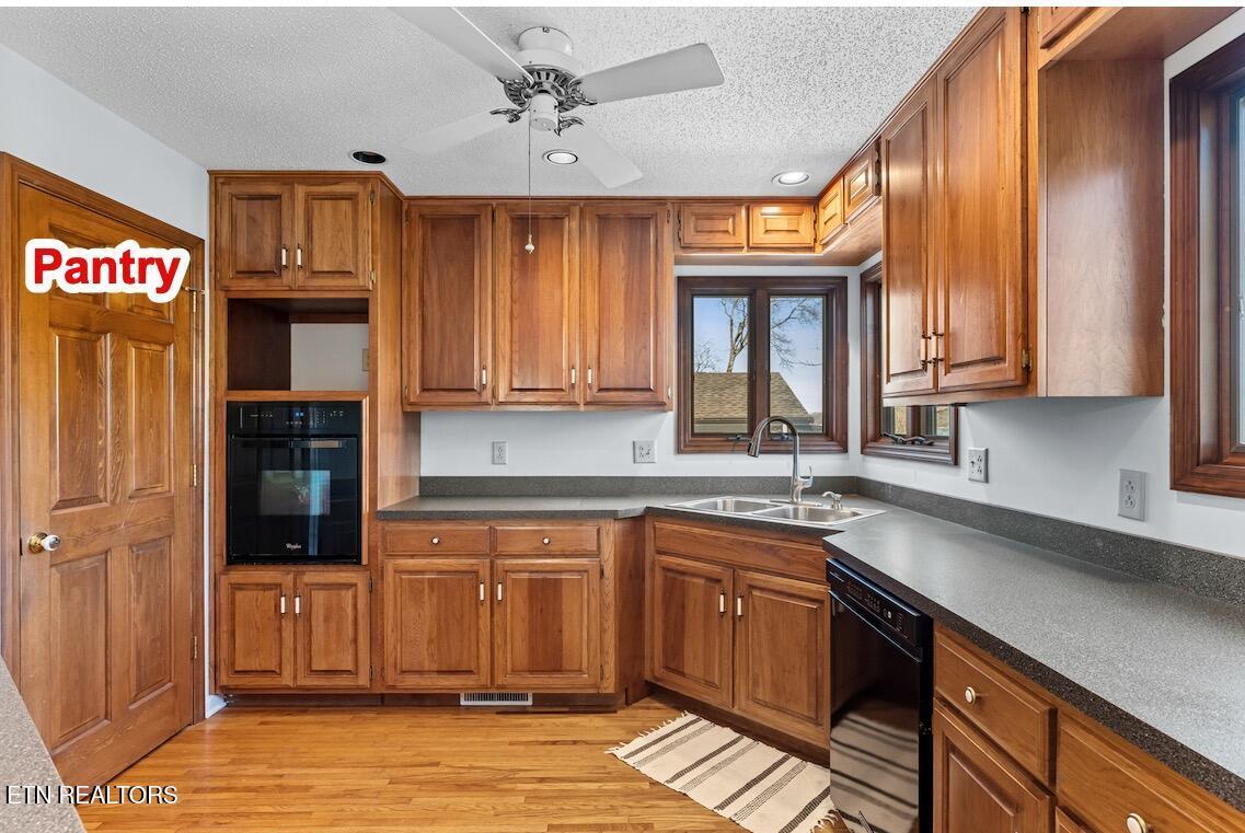 600 Donaldson Light Lane, Lenoir City, TN - Fort Loudoun and Tellico Lake Real Estate - Image# 10