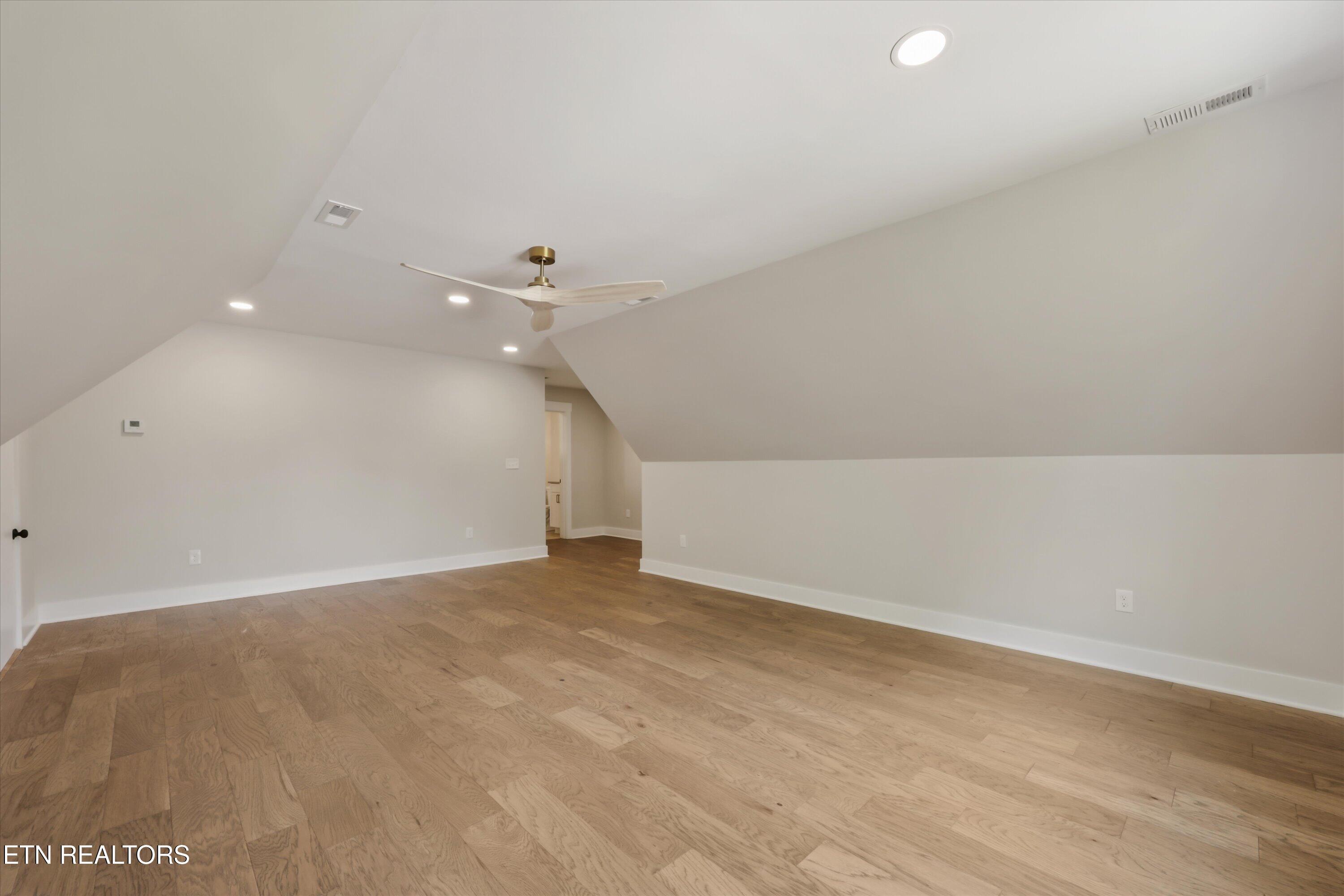 456 Fore Drive, Loudon, TN - Fort Loudoun and Tellico Lake Real Estate - Image# 25