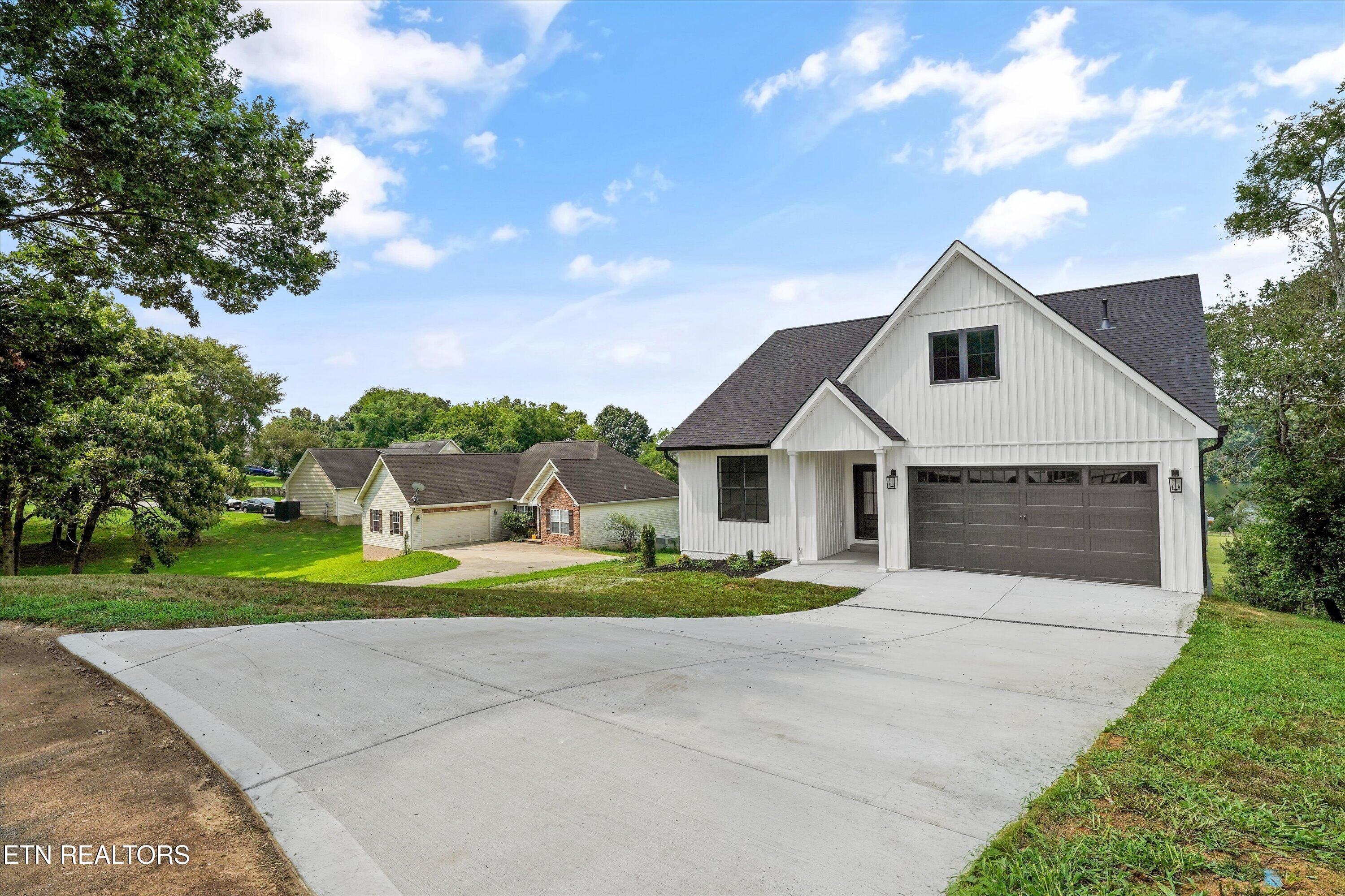 456 Fore Drive, Loudon, TN - Fort Loudoun and Tellico Lake Real Estate - Image# 4