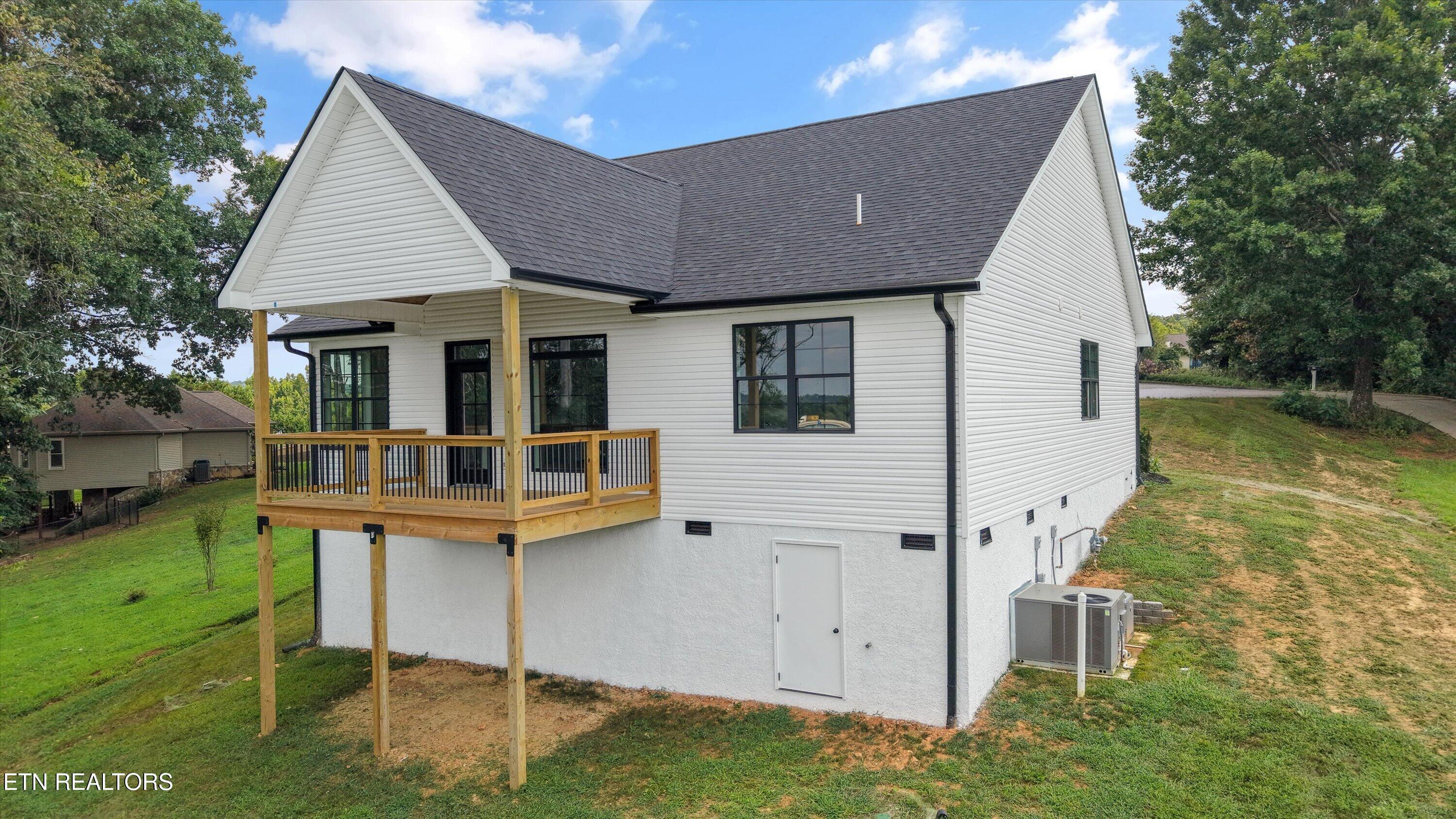 456 Fore Drive, Loudon, TN - Fort Loudoun and Tellico Lake Real Estate - Image# 45