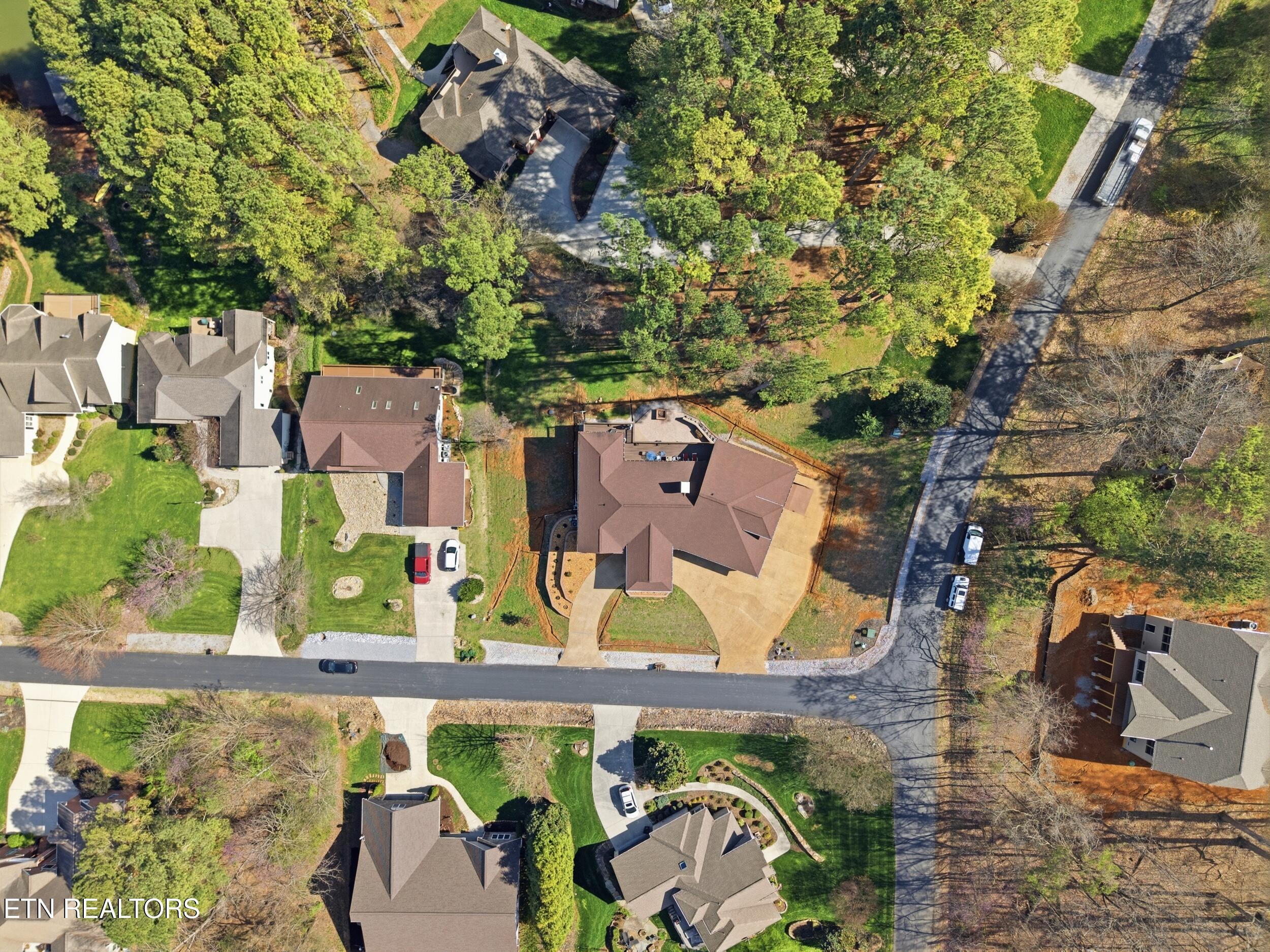 301 Inagehi Lane, Loudon, TN - Fort Loudoun and Tellico Lake Real Estate - Image# 63