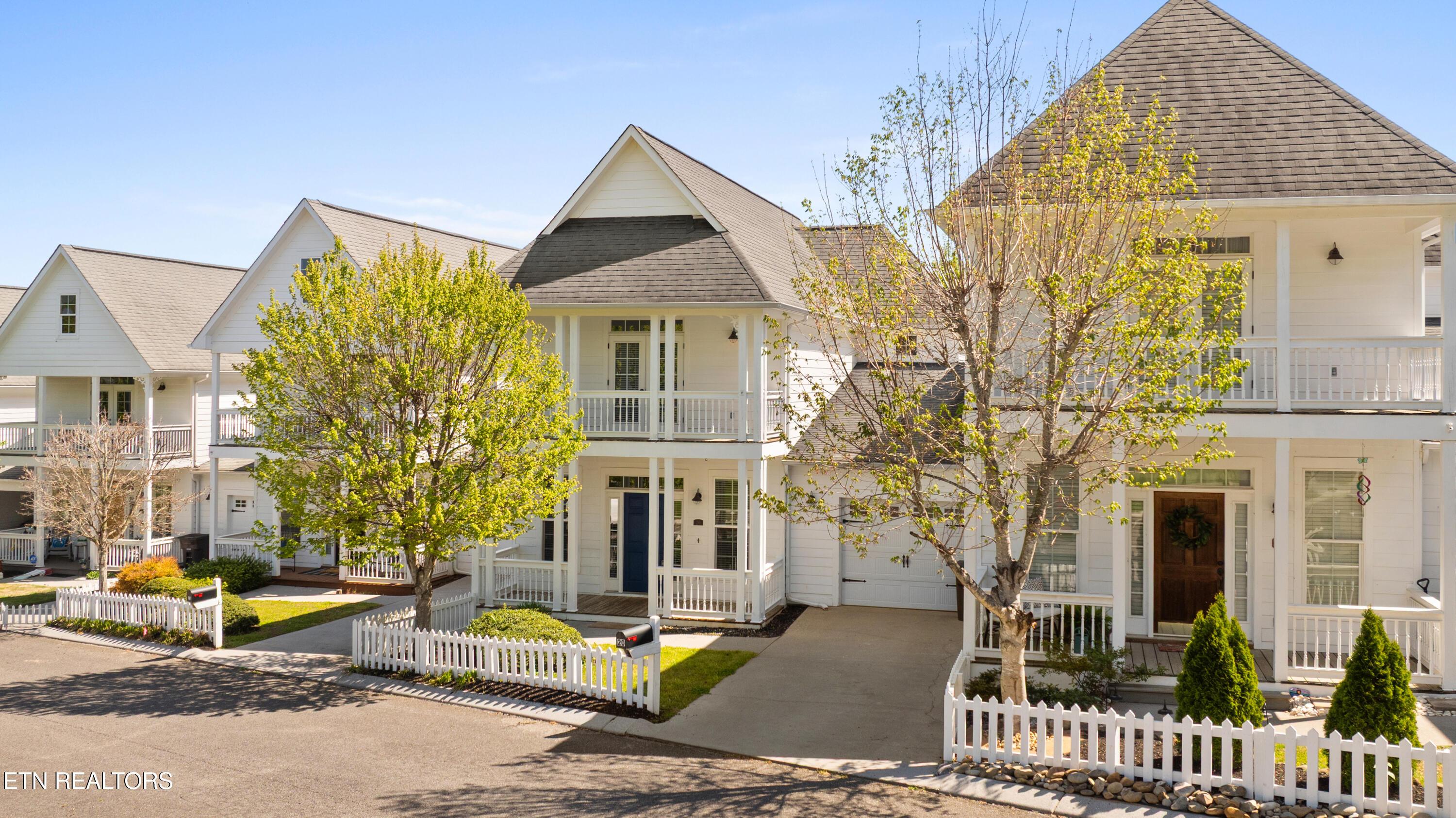 1101 Main St, Loudon, TN - Fort Loudoun and Tellico Lake Real Estate - Image# 2
