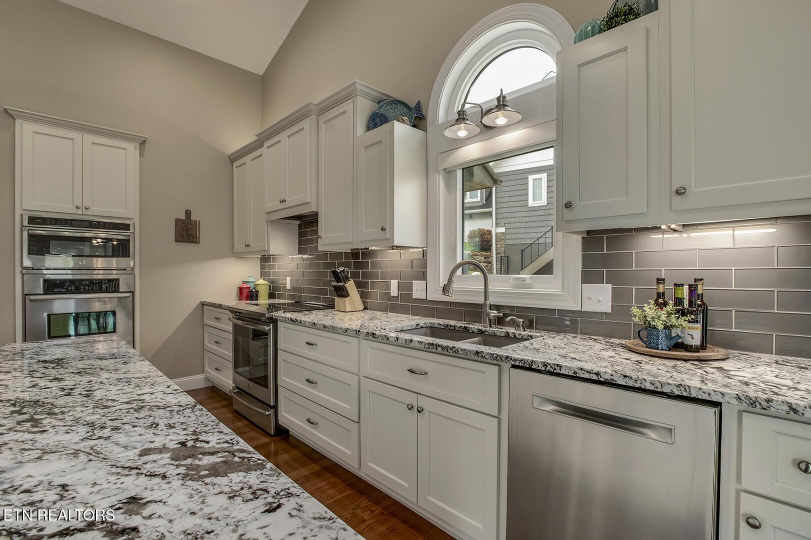 113 Shawnee Point, Loudon, TN - Fort Loudoun and Tellico Lake Real Estate - Image# 14