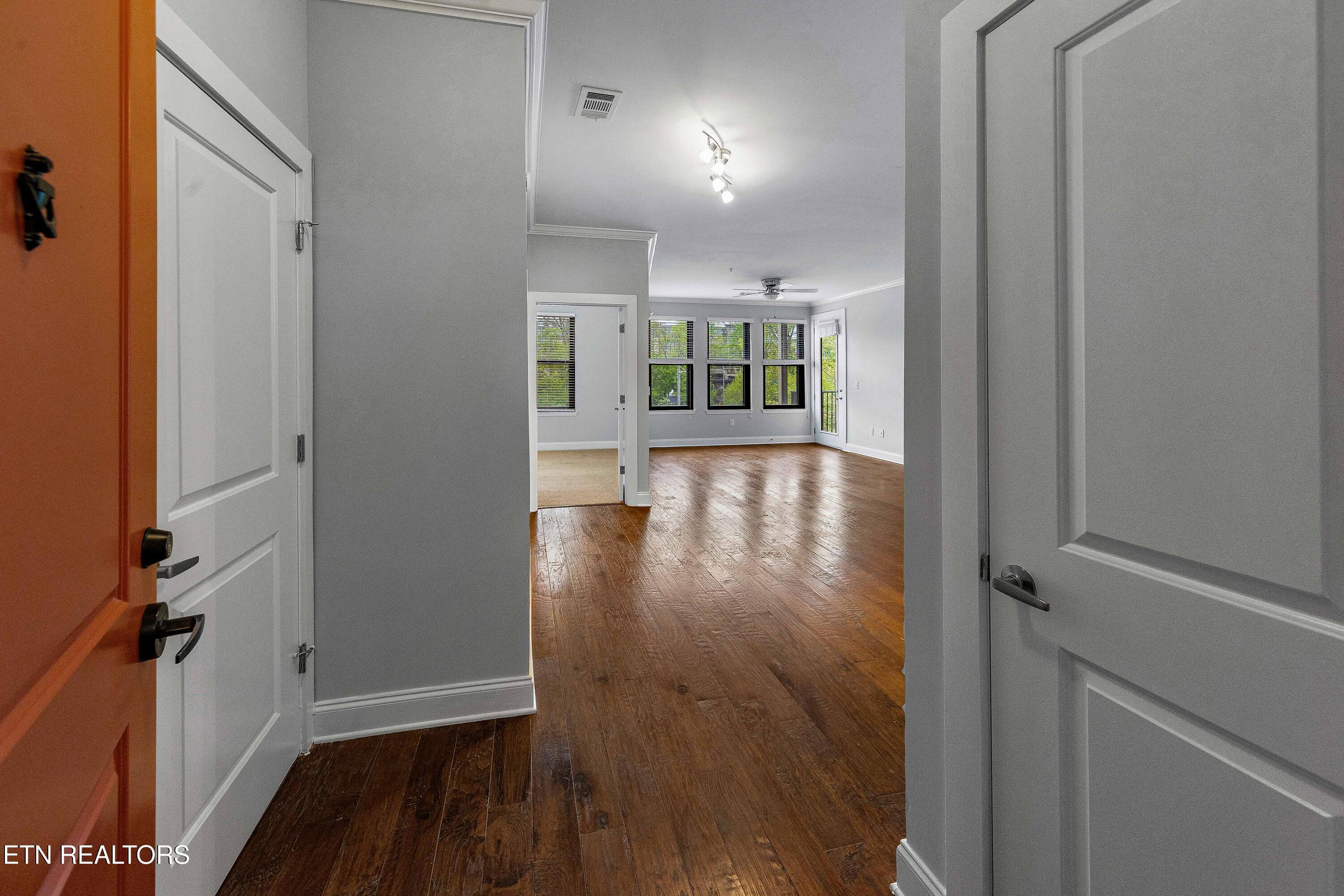 445 W Blount Ave, Knoxville, TN - Fort Loudoun and Tellico Lake Real Estate - Image# 20