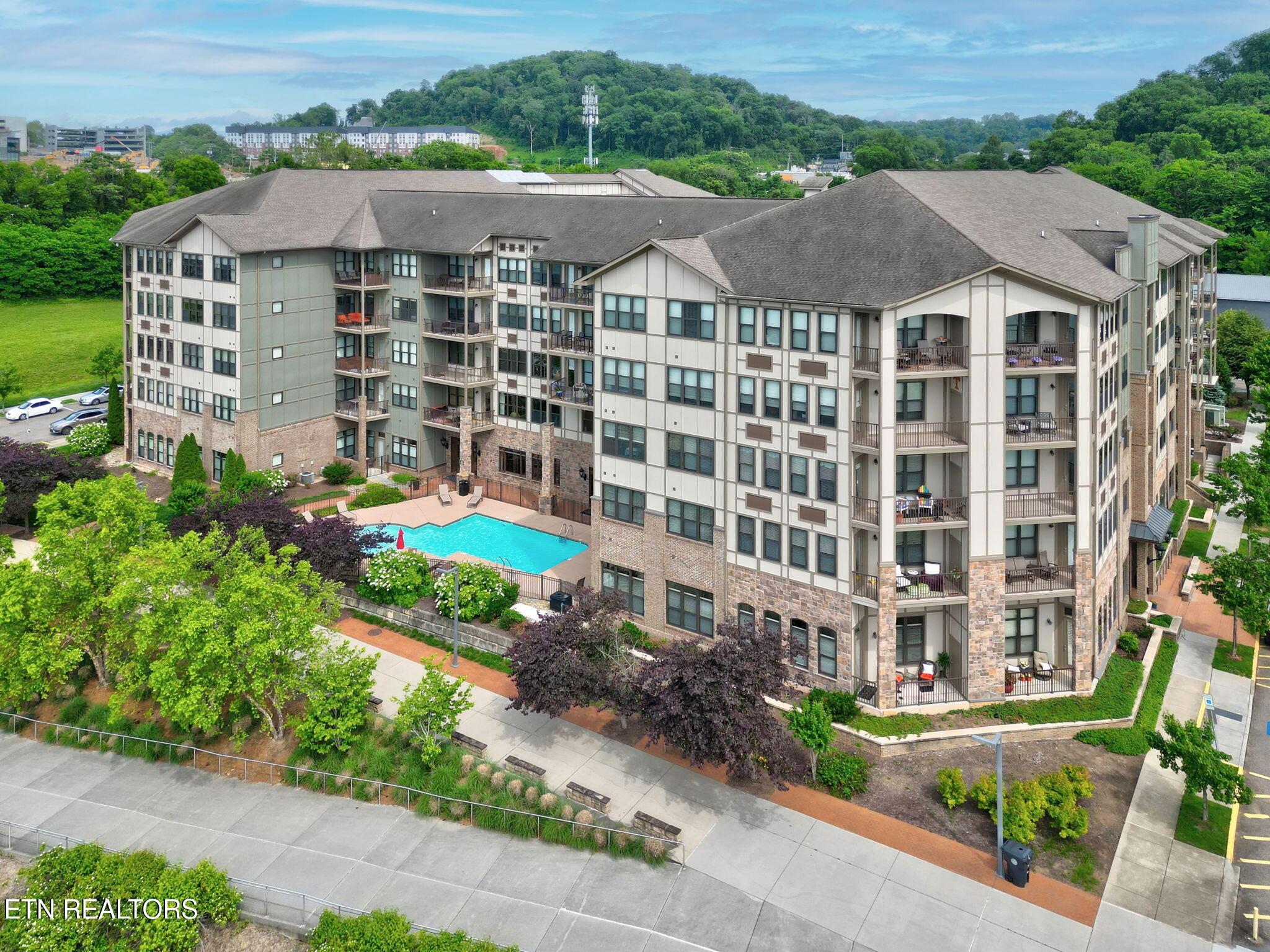 445 W Blount Ave, Knoxville, TN - Fort Loudoun and Tellico Lake Real Estate - Image# 16