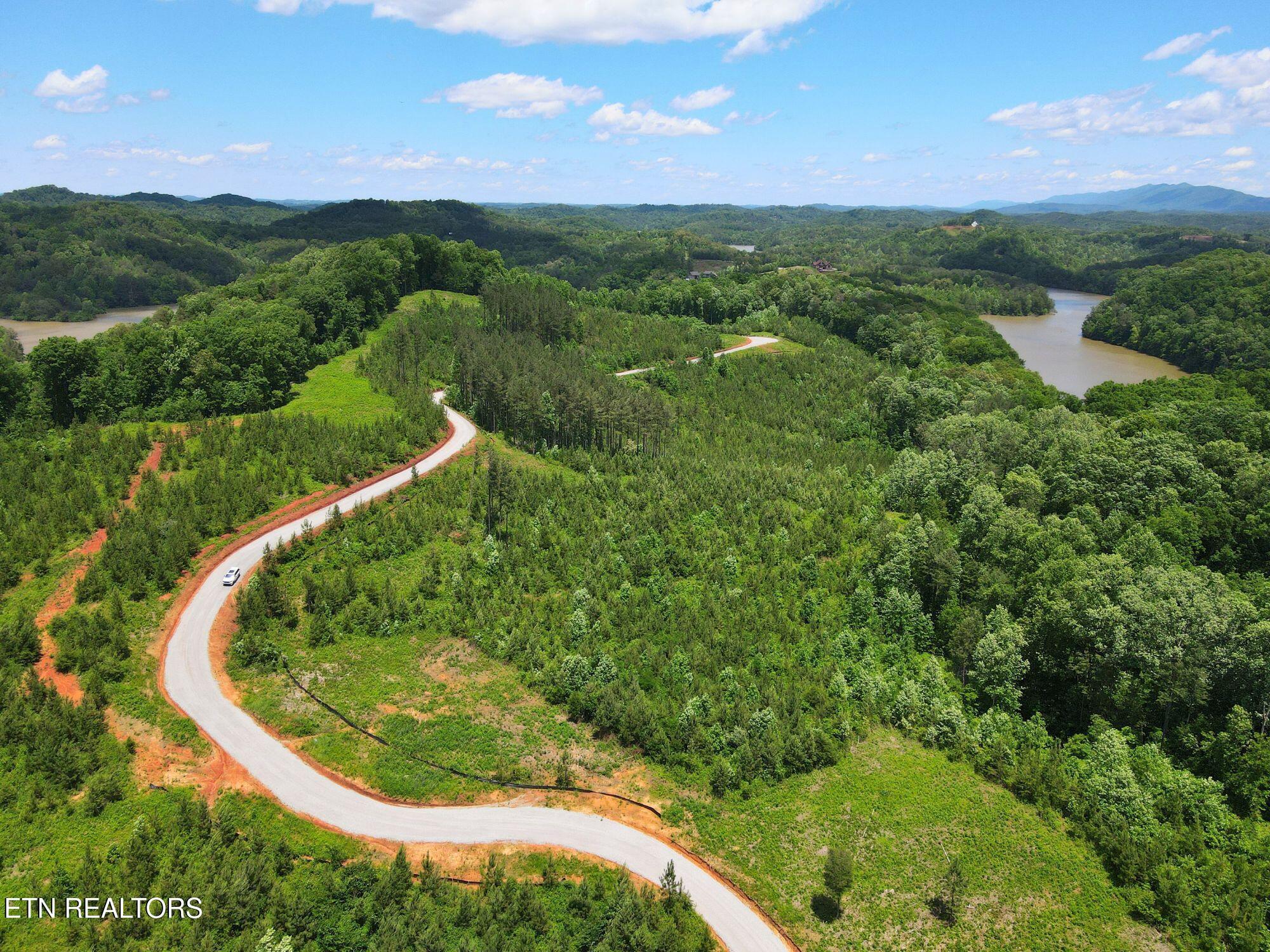 2070 Winding Tr, Vonore, TN - Fort Loudoun and Tellico Lake Real Estate - Image# 15