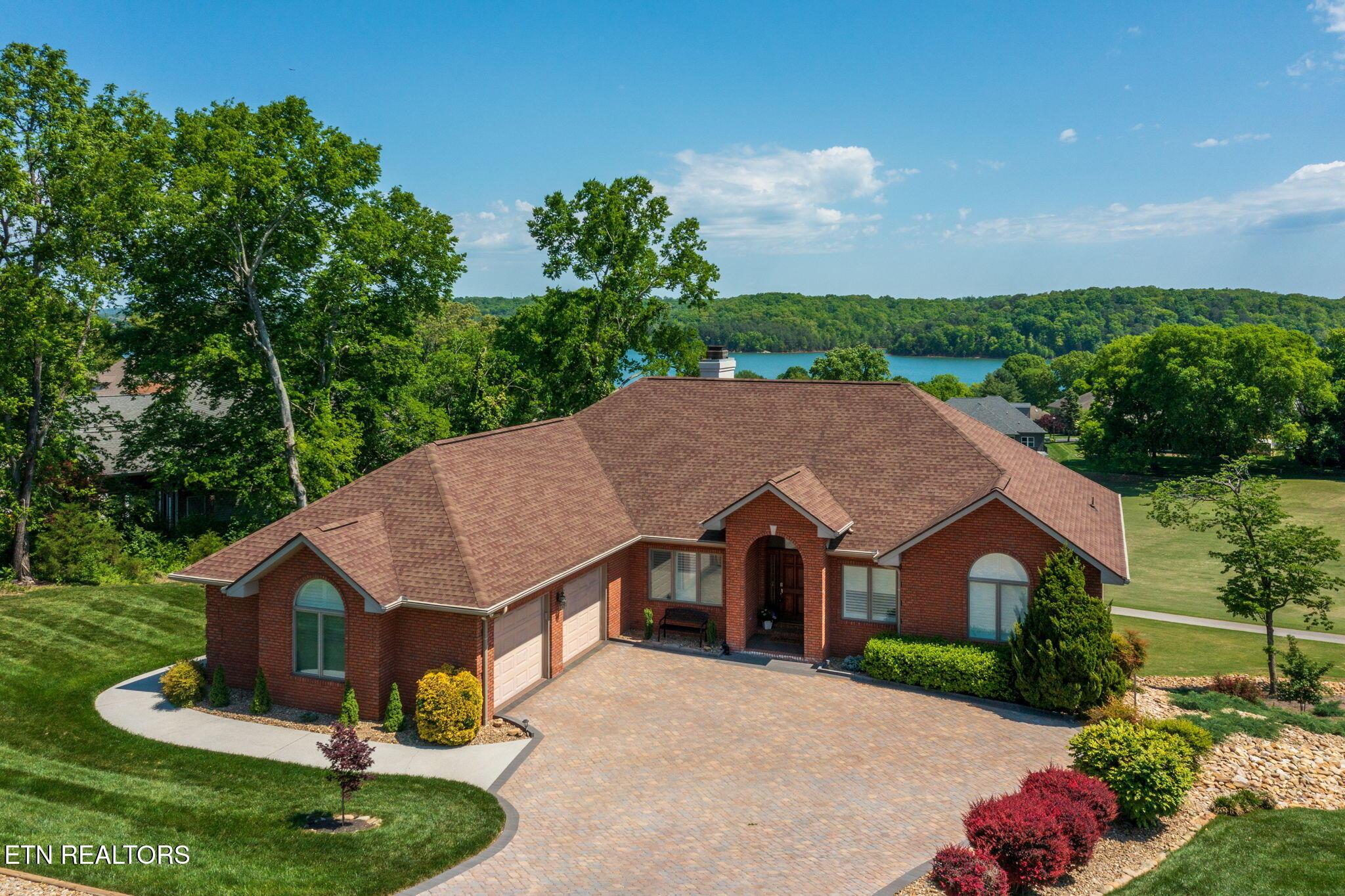 207 Tuhdegwa Lane, Loudon, TN - Fort Loudoun and Tellico Lake Real Estate - Image# 1