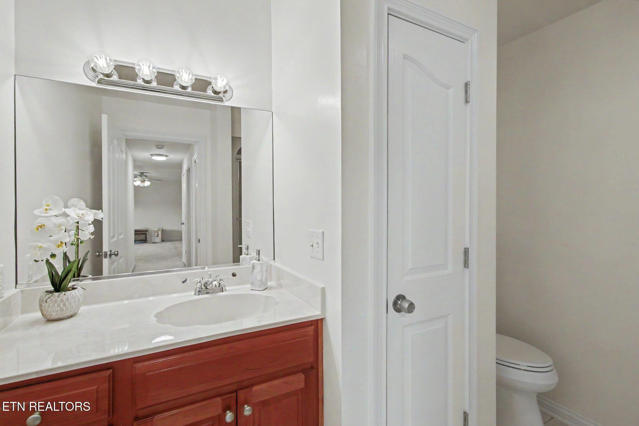 207 Tuhdegwa Lane, Loudon, TN - Fort Loudoun and Tellico Lake Real Estate - Image# 21