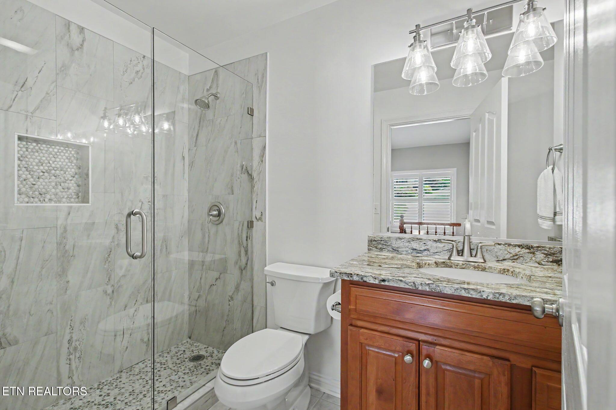 207 Tuhdegwa Lane, Loudon, TN - Fort Loudoun and Tellico Lake Real Estate - Image# 23